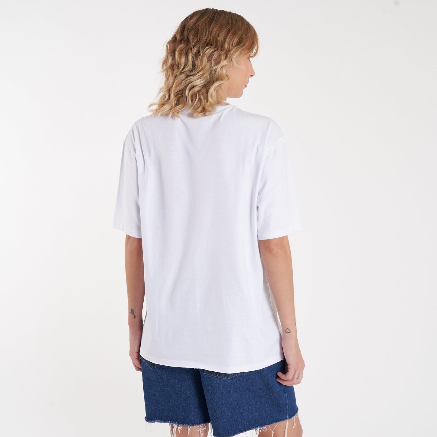 Remera Mc Vulk Hall Tee White