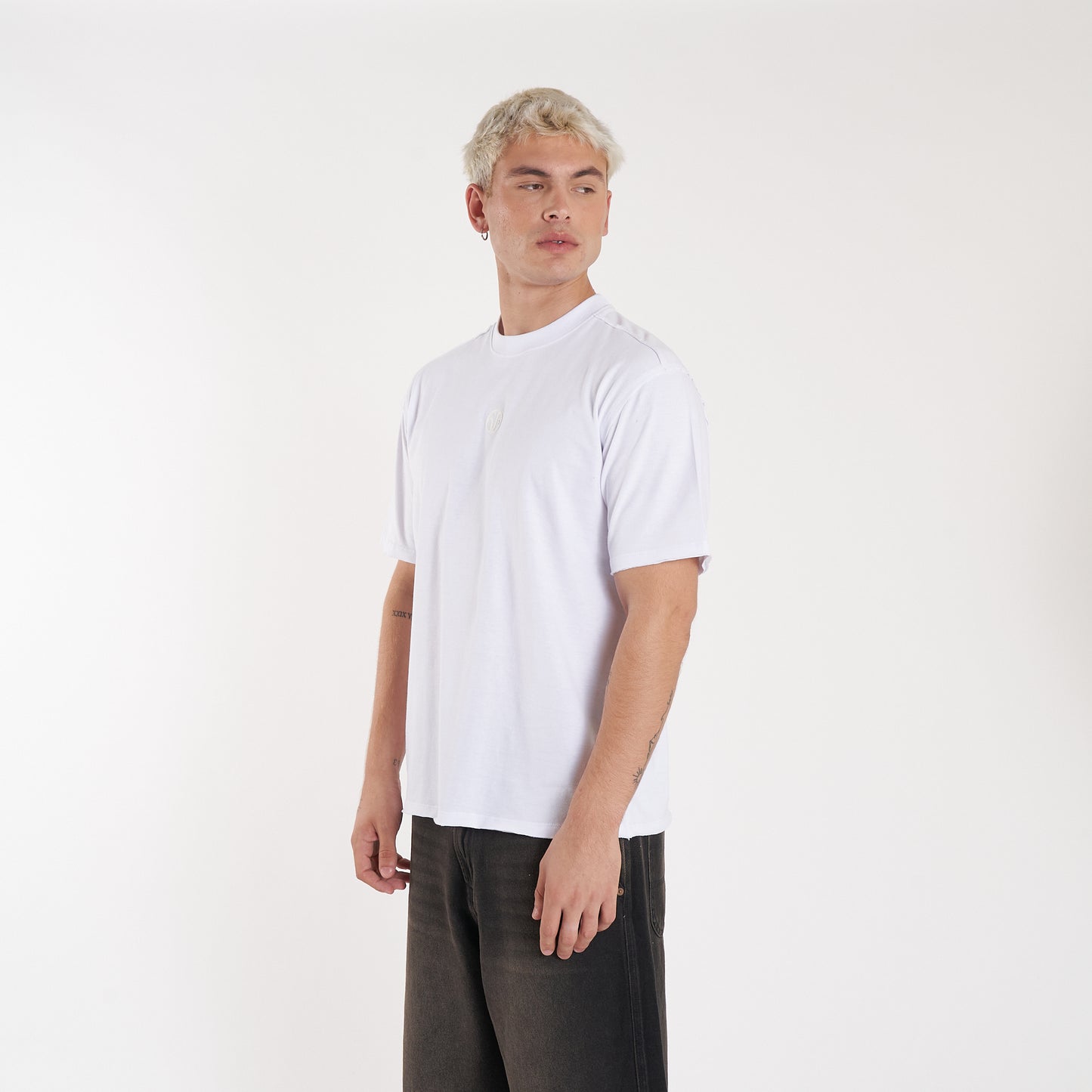 Remera Mc Vulk Hall Tee White