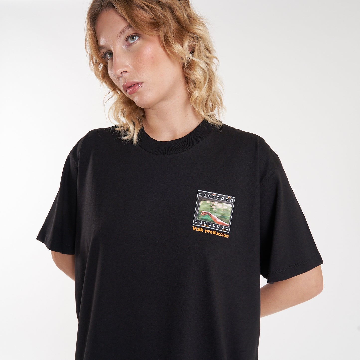 Remera Mc Vulk Film Tee Black