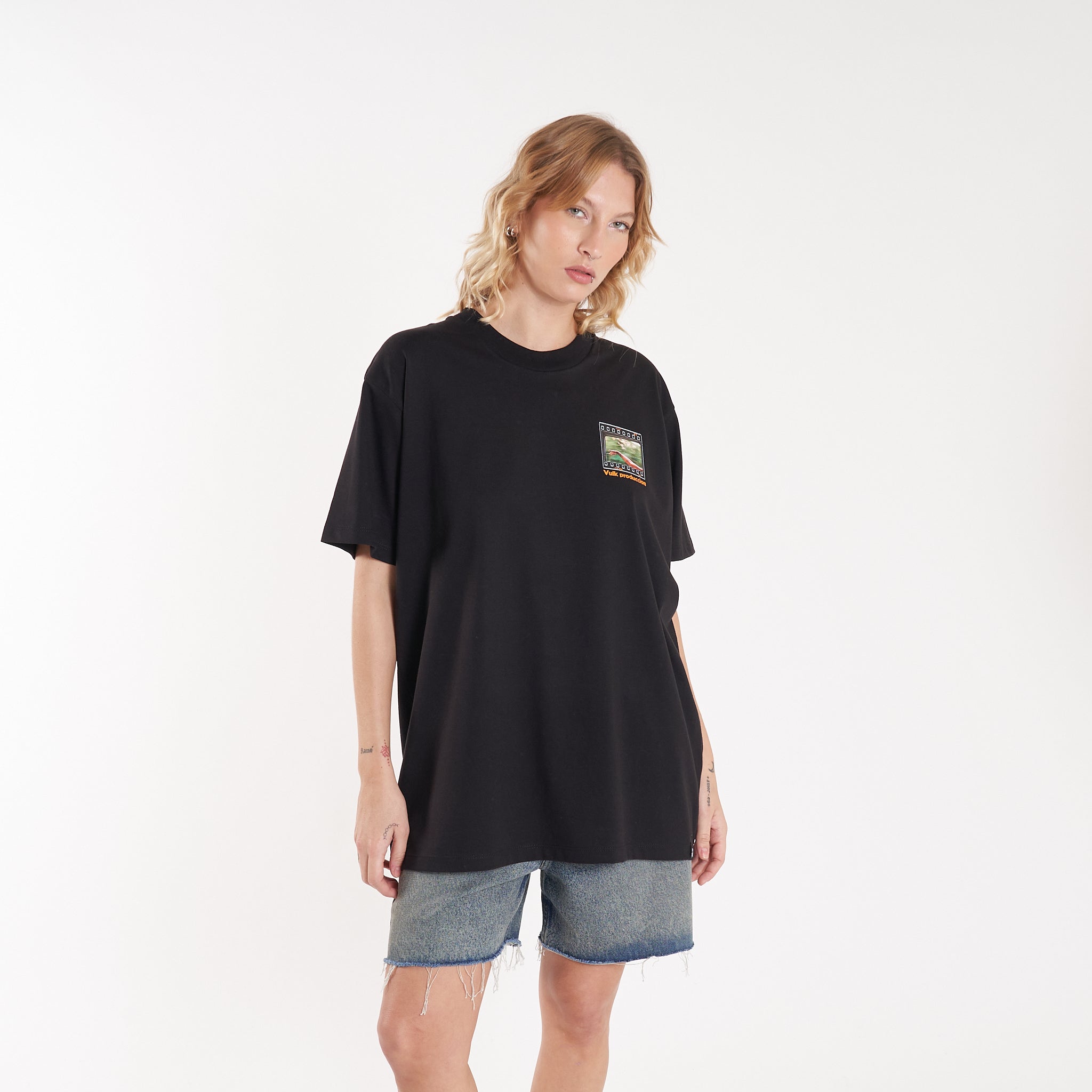 Remera Mc Vulk Film Tee Black