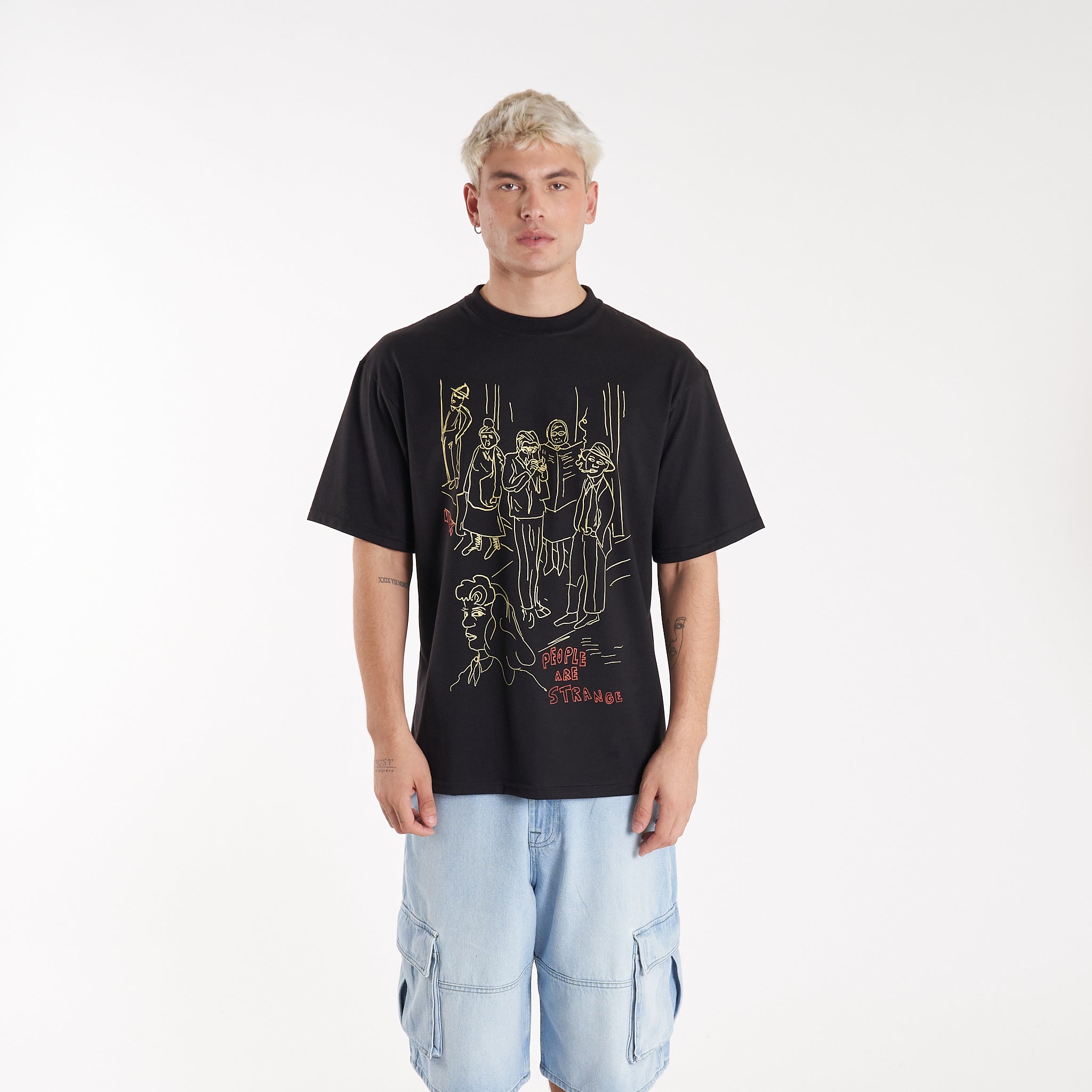 Remera Mc Vulk Strangers Tee Black