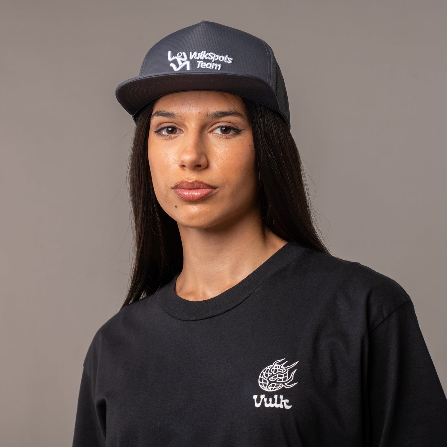 Remera Vulk World Black