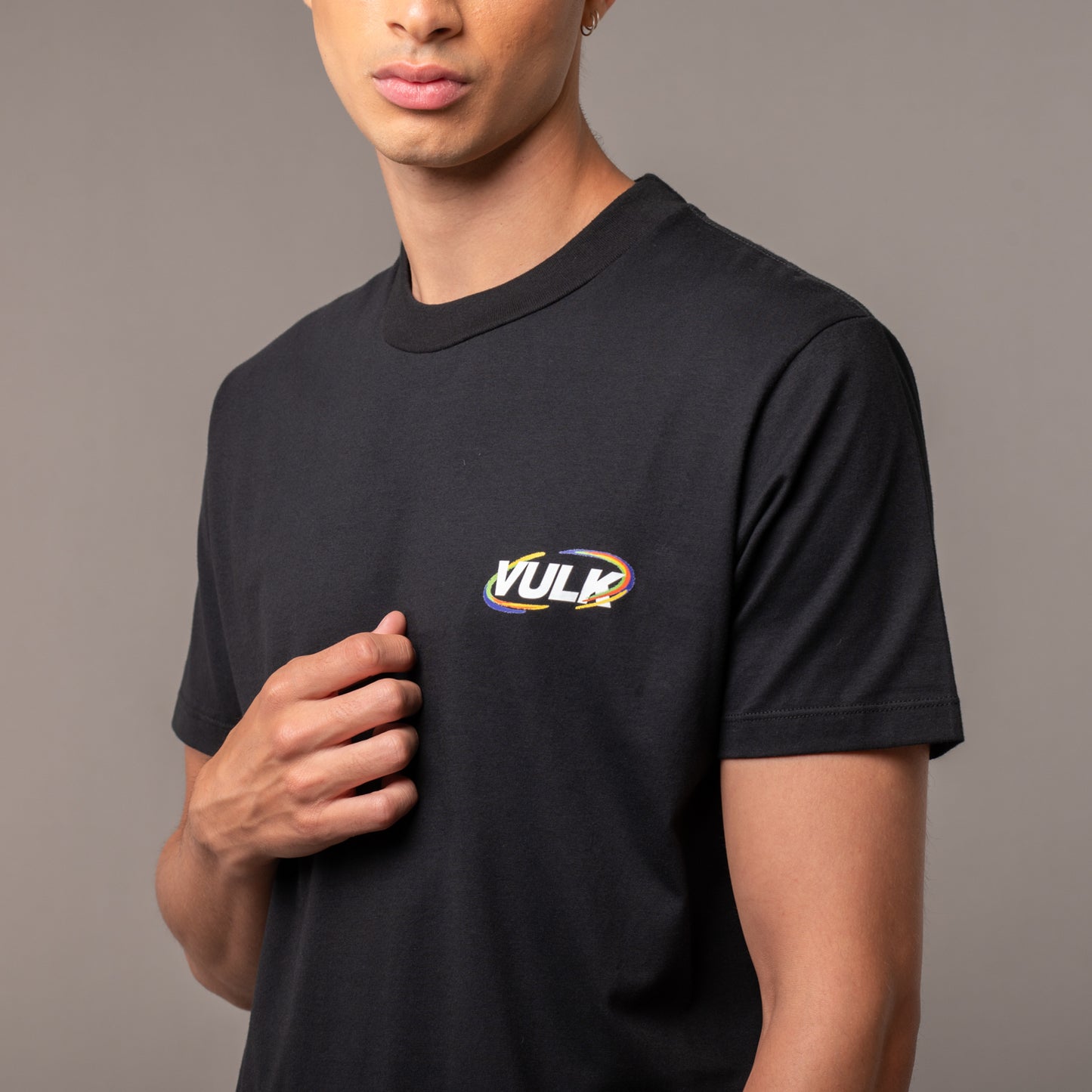 Remera Vulk Twister Black