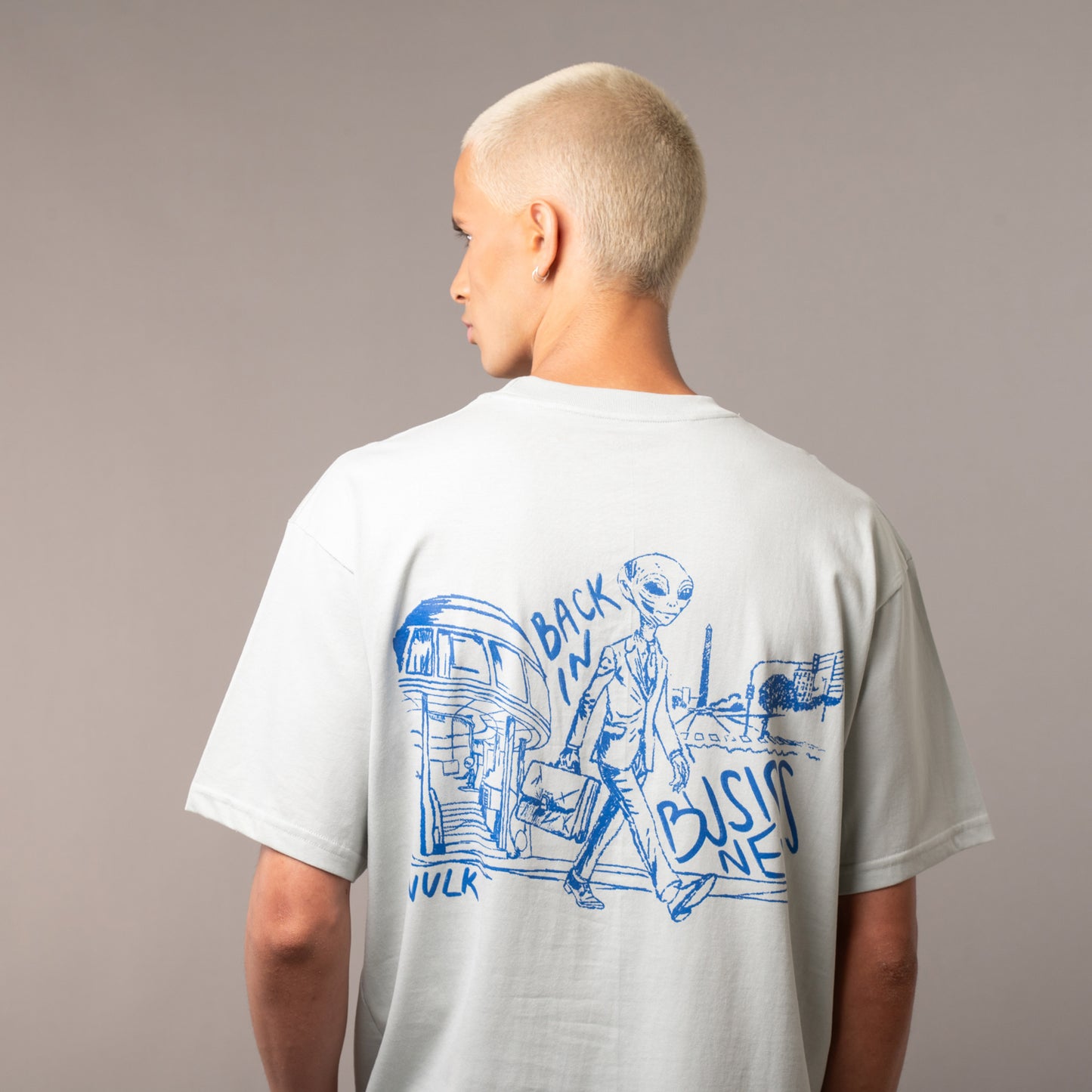 Remera Vulk Back In Bu Grey