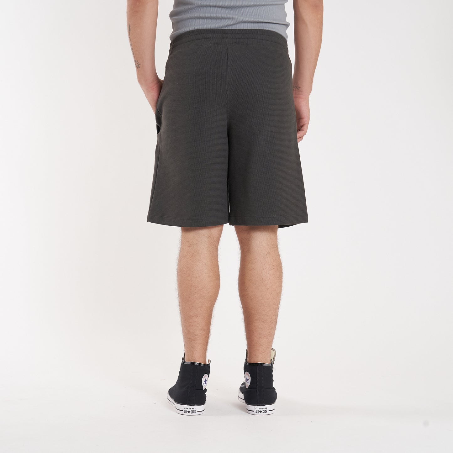 Bermuda Vulk Rug Short Dark Grey