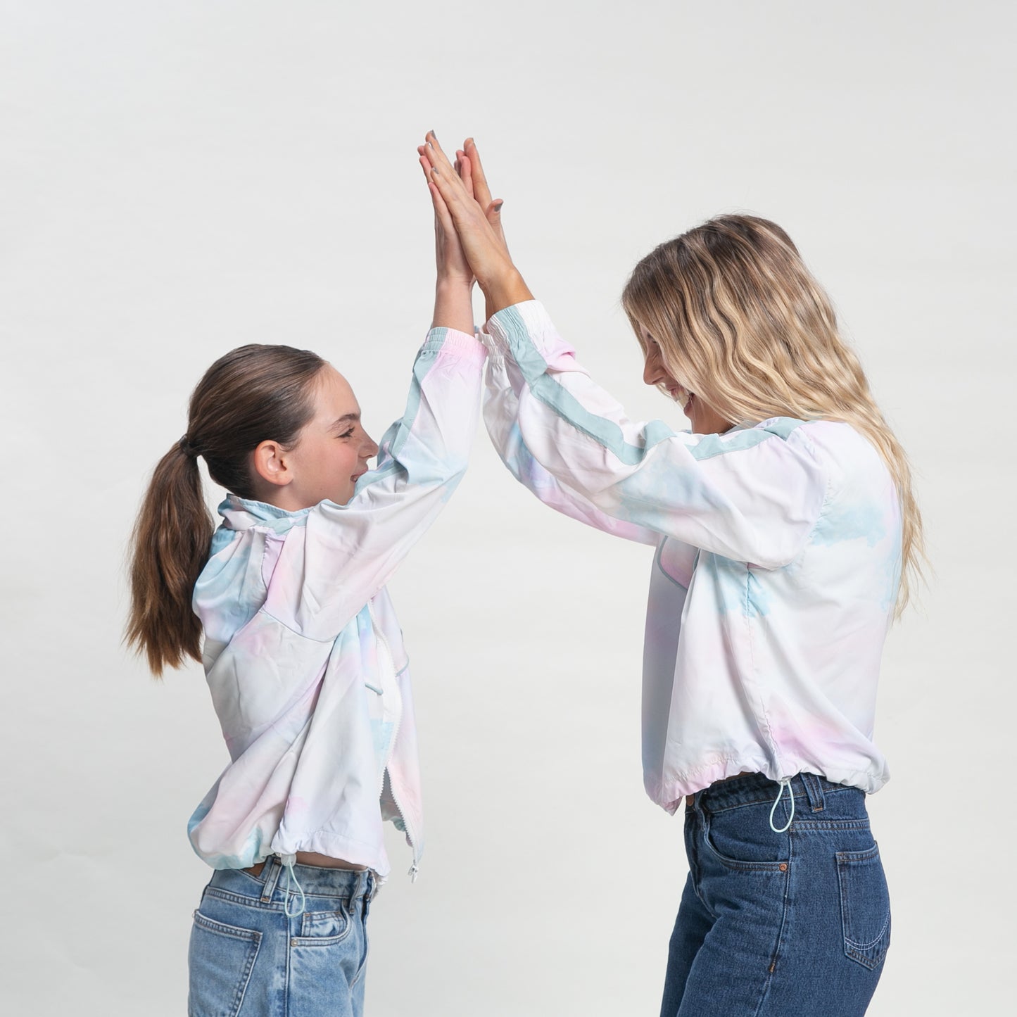 Campera Liviana Rusty Acid Sky Windbreaker