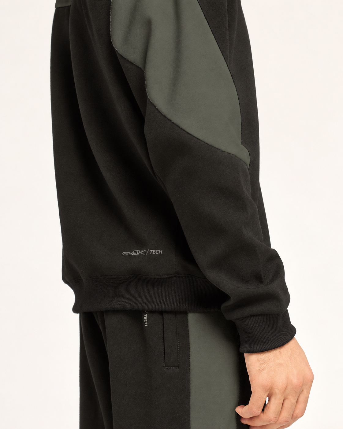 Canguro Rusty Implosion Hood Black