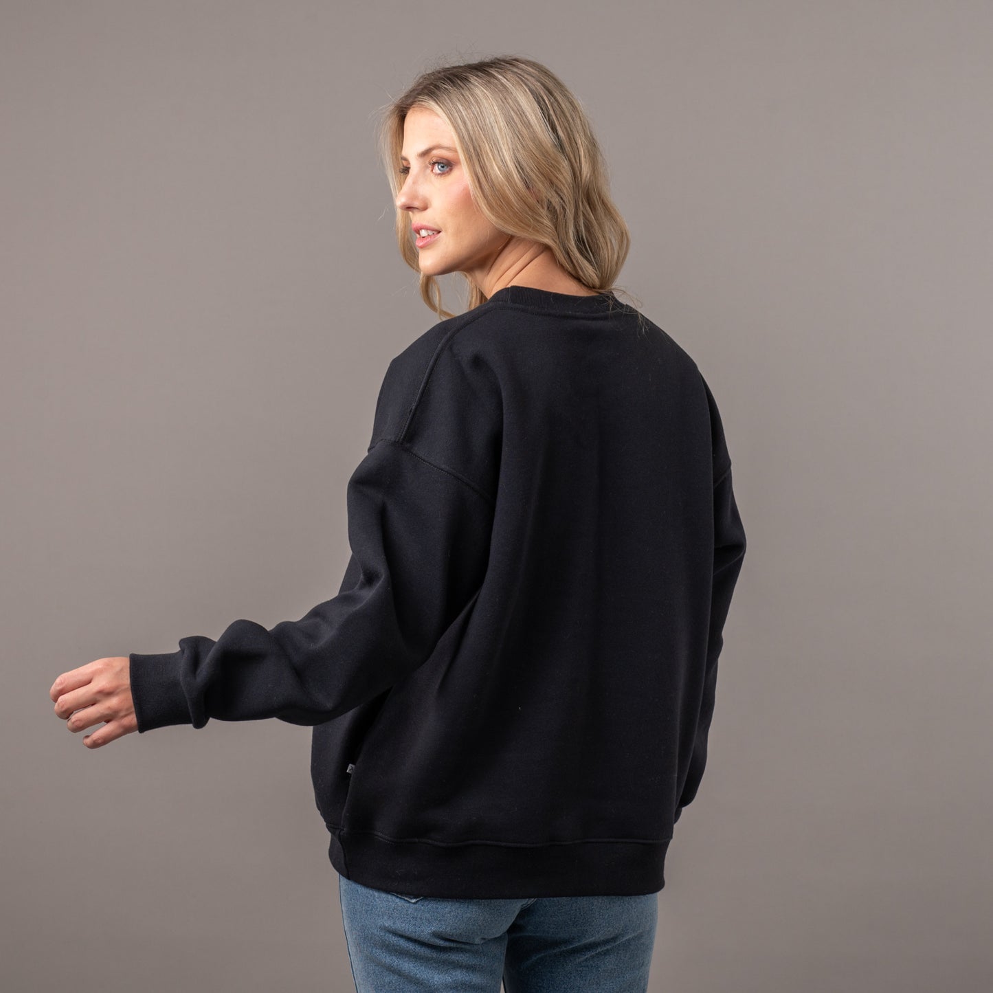 Buzo Rusty Essentials Oversize Crew Ld Black