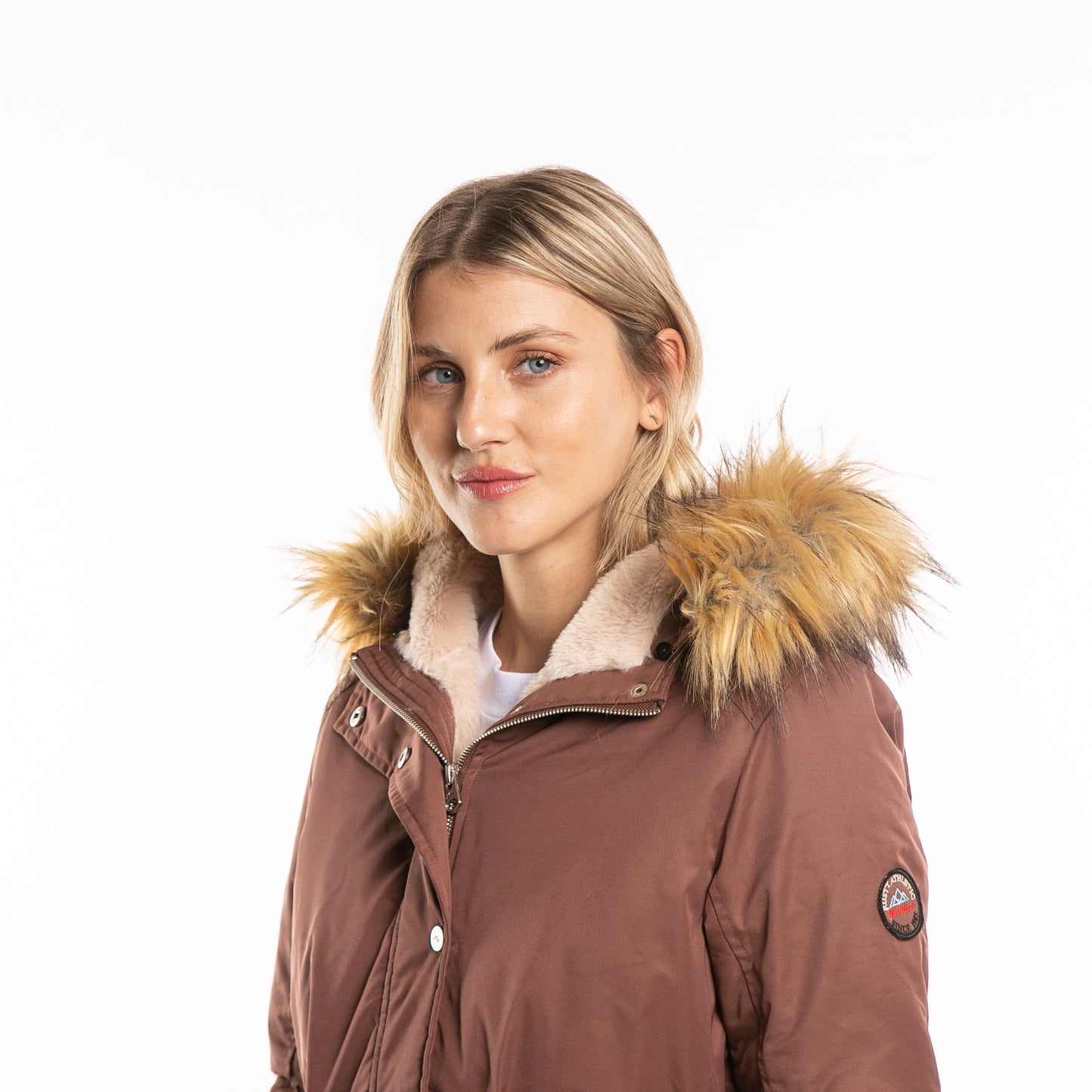 campera_abrigo_rusty_sunday_parka_ld_w23#AV#CHOCOLATE