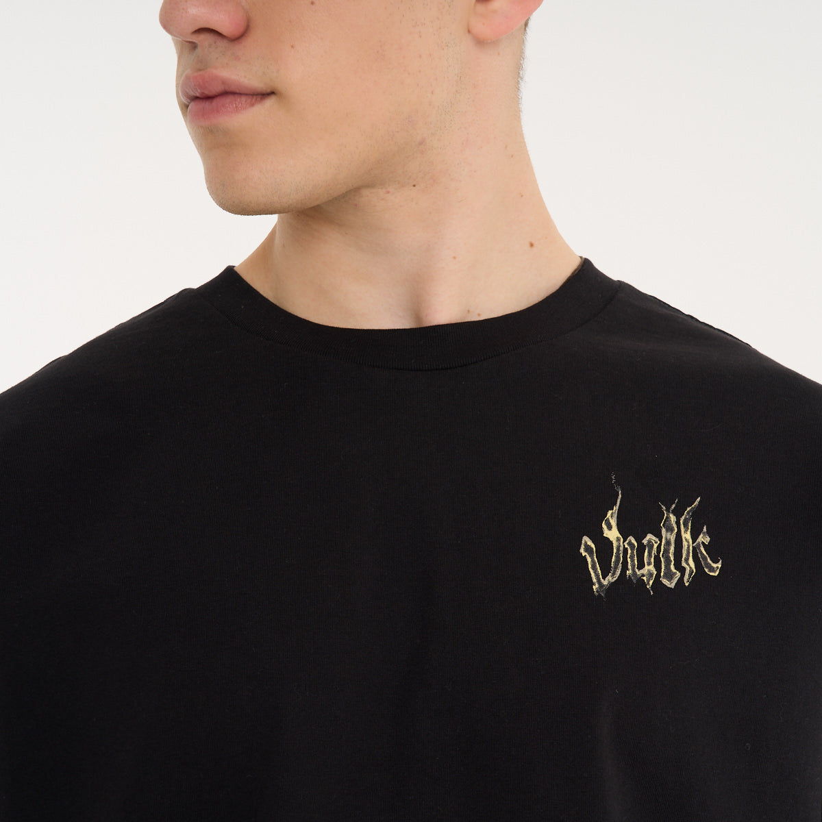 Remera Mc Vulk Lost Tee Black