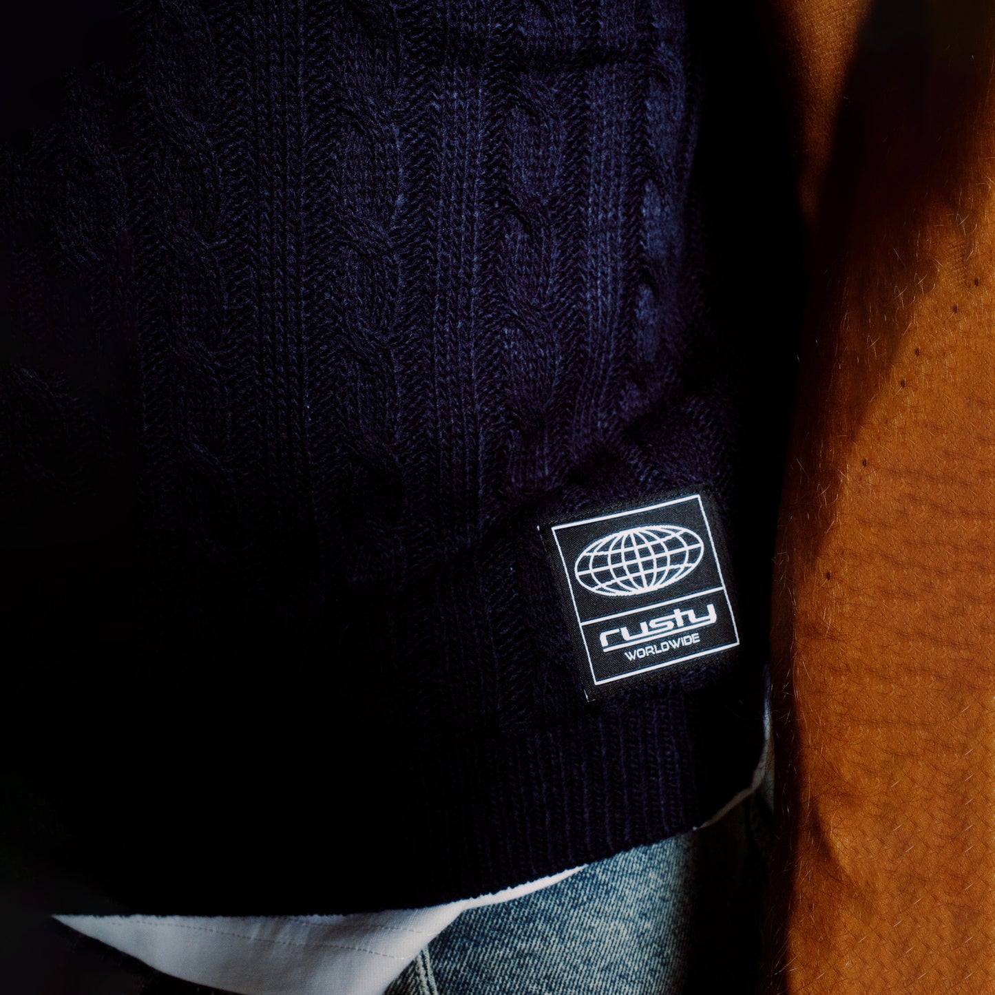 Chaleco Rusty Neff-V Ribbed Cable Knit Vest Navy Blue
