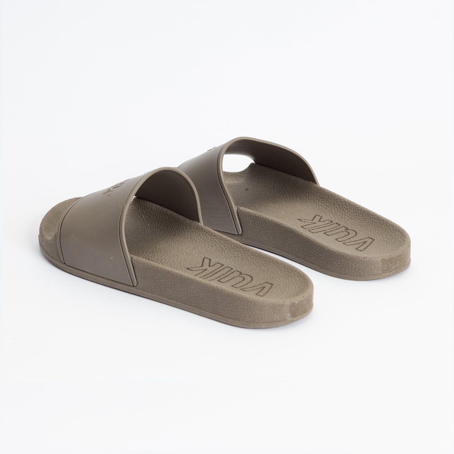 Ojotas Vulk Logo Slides Cement