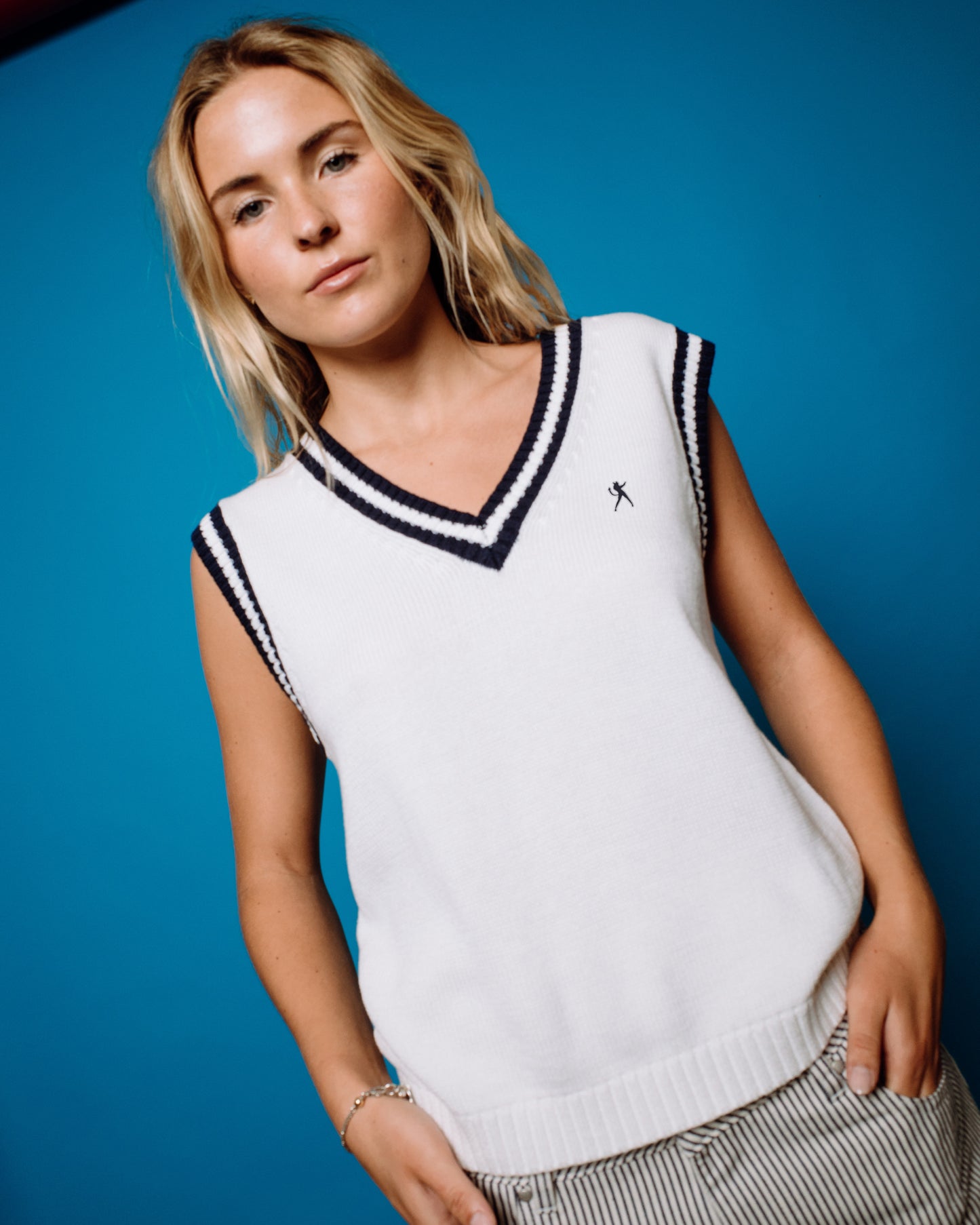 Chaleco Rusty Nero Sleeveless Knit Vest Egret