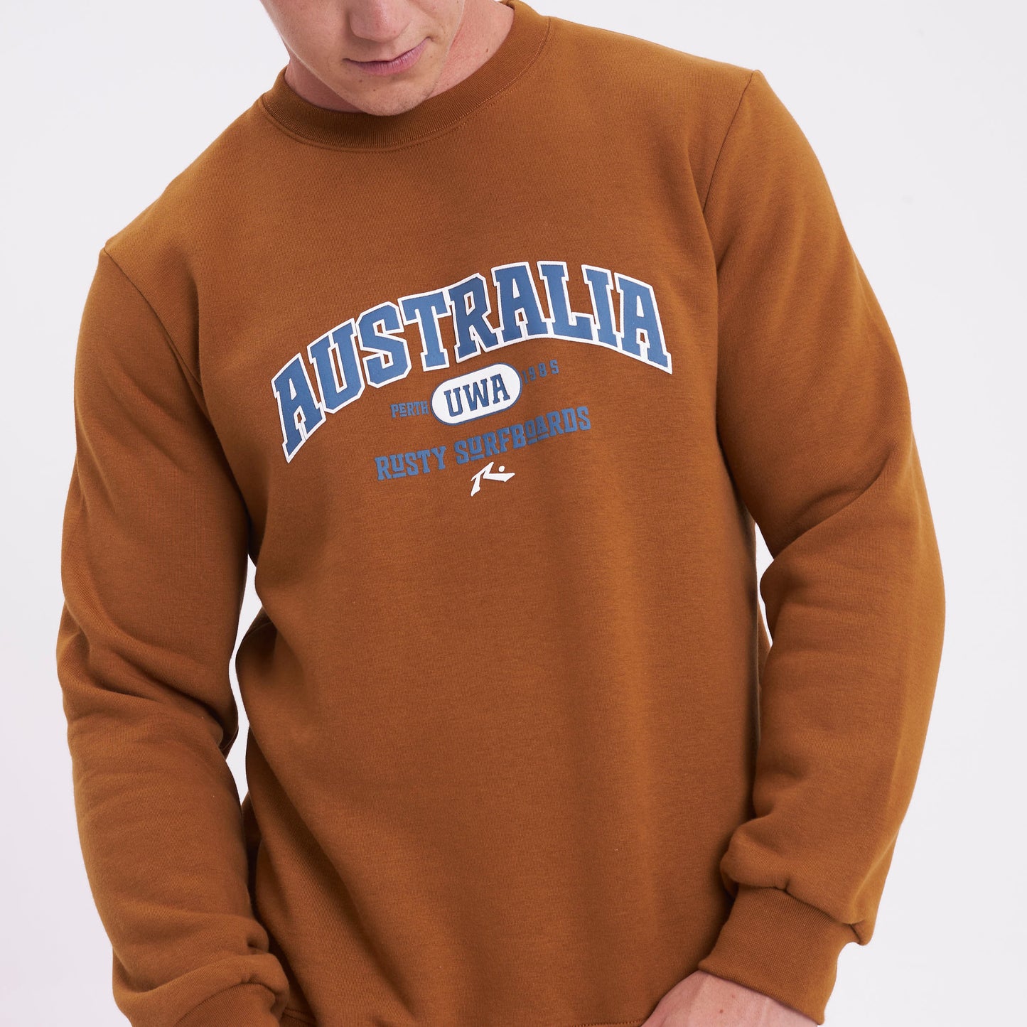 Buzo Rusty Uwa Crew Brown Sugar