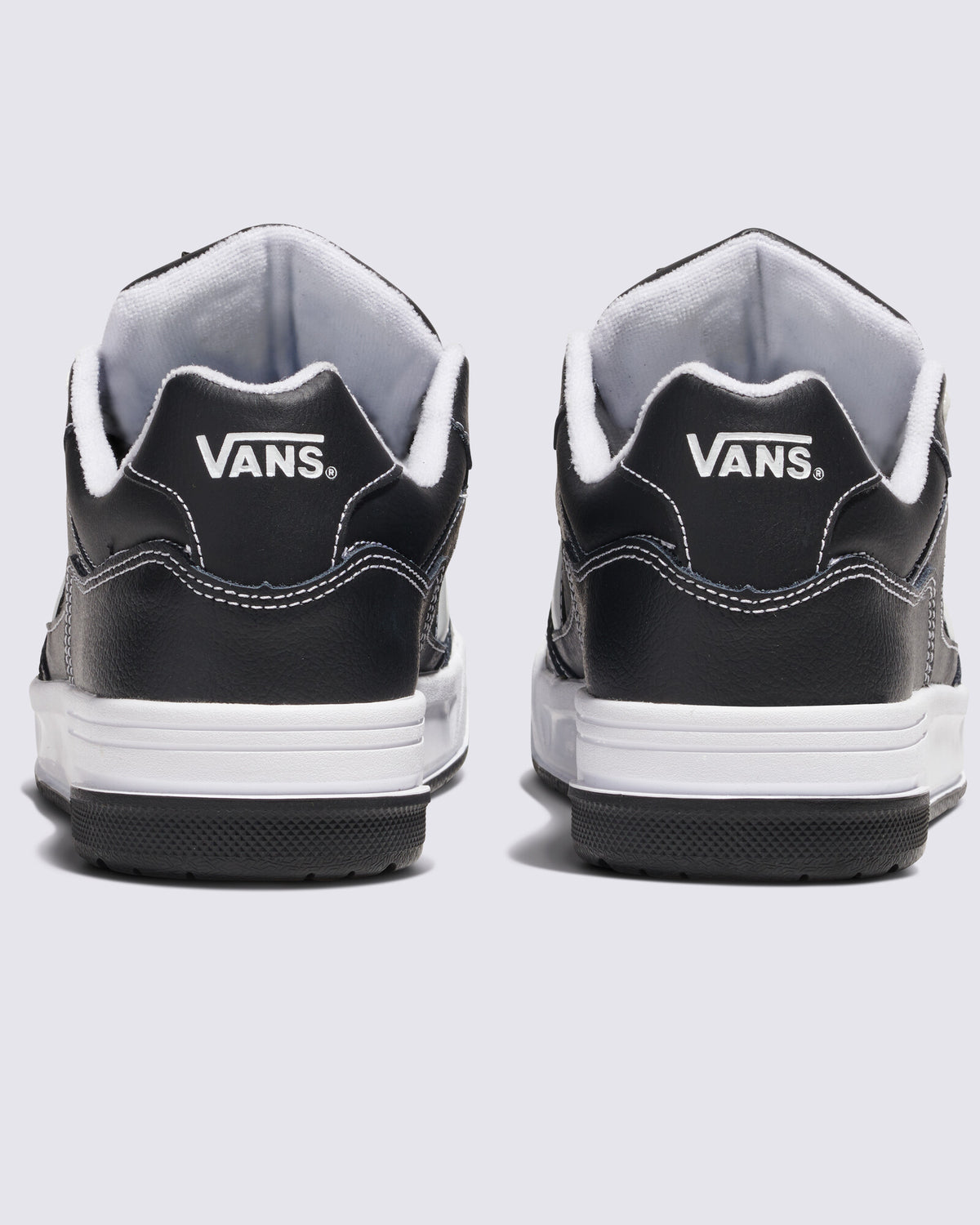 Zapatillas Vans Upland Black/White
