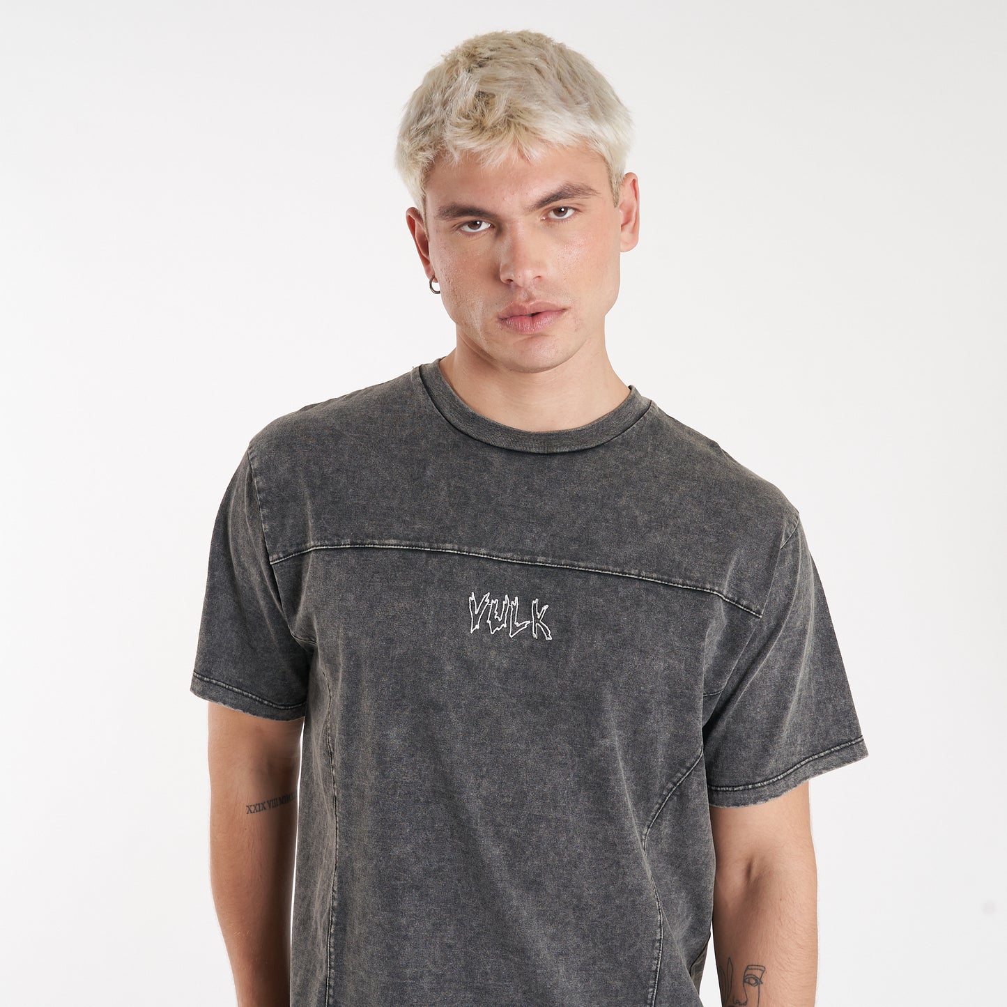 Remera Mc Vulk Never Tee Off Black