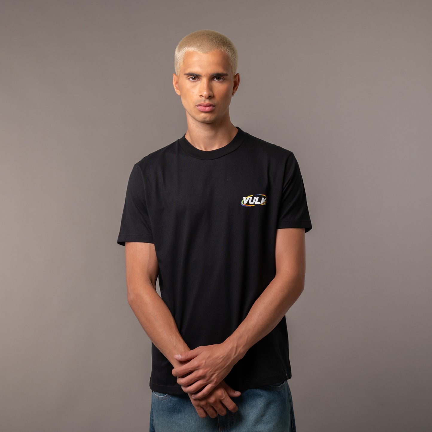 Remera Vulk Twister Black