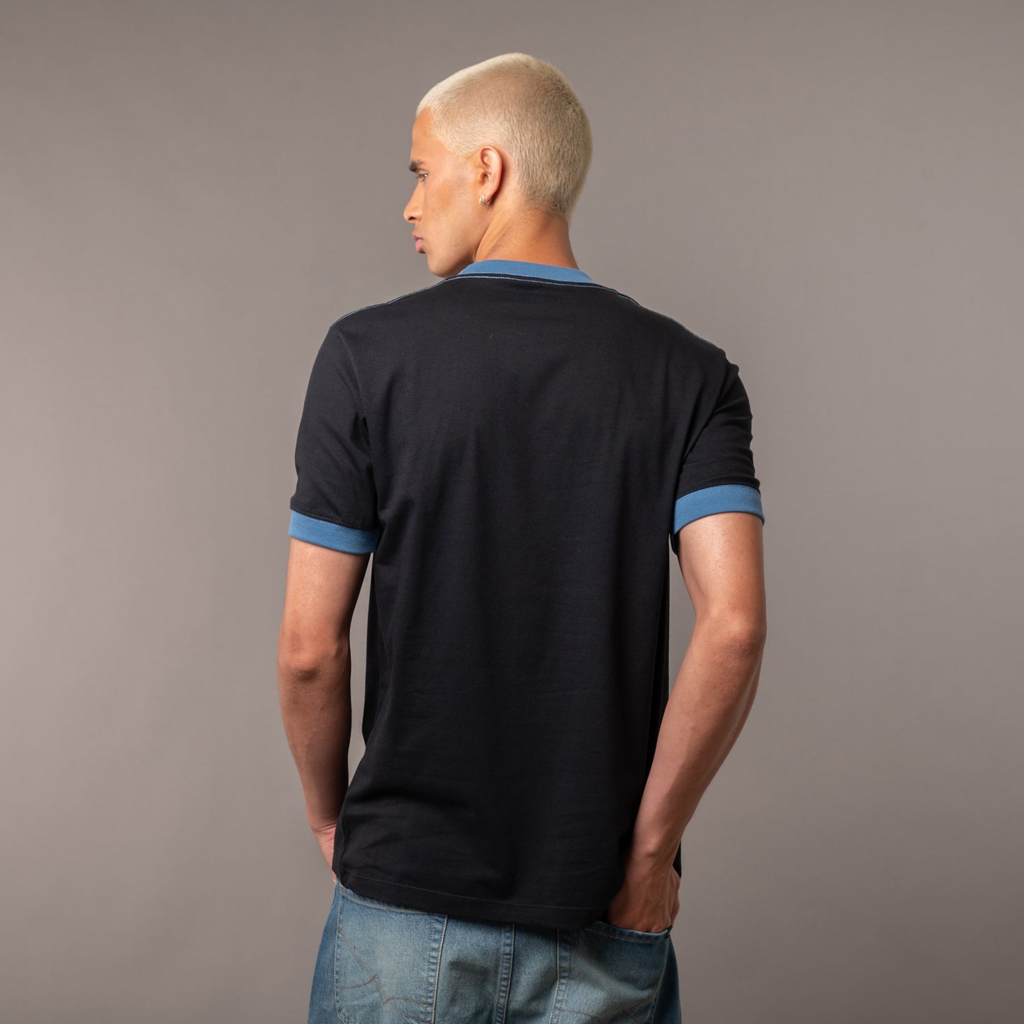 Remera Vulk Blur Black