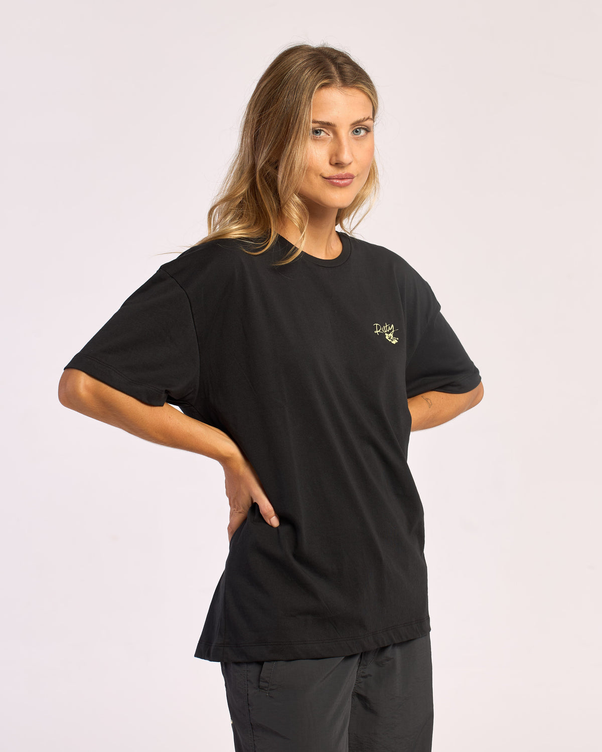 Remera Mc Rusty Jill Standard 4 Relaxed Fit Tee Ld Black