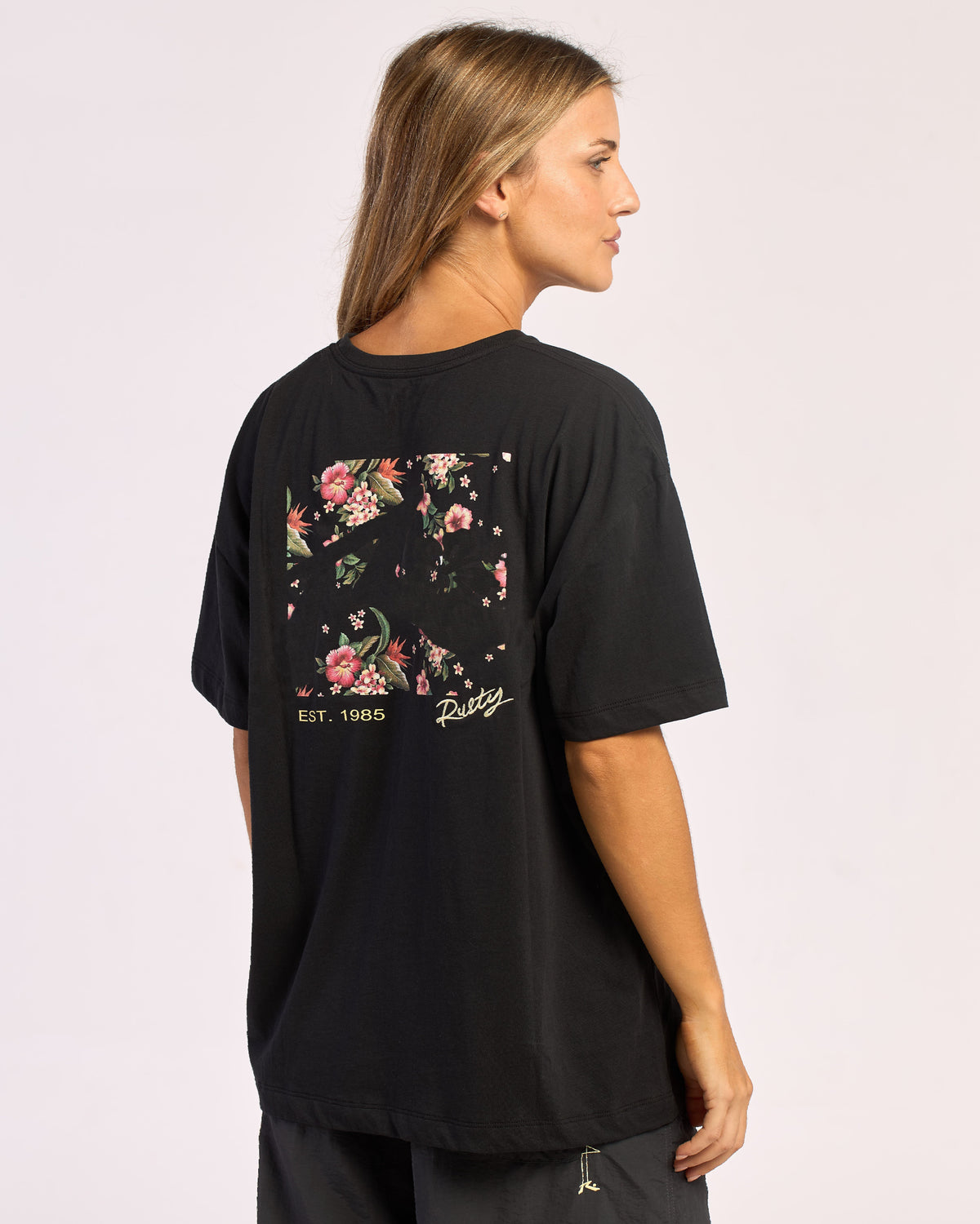 Remera Mc Rusty Jill Standard 4 Relaxed Fit Tee Ld Black