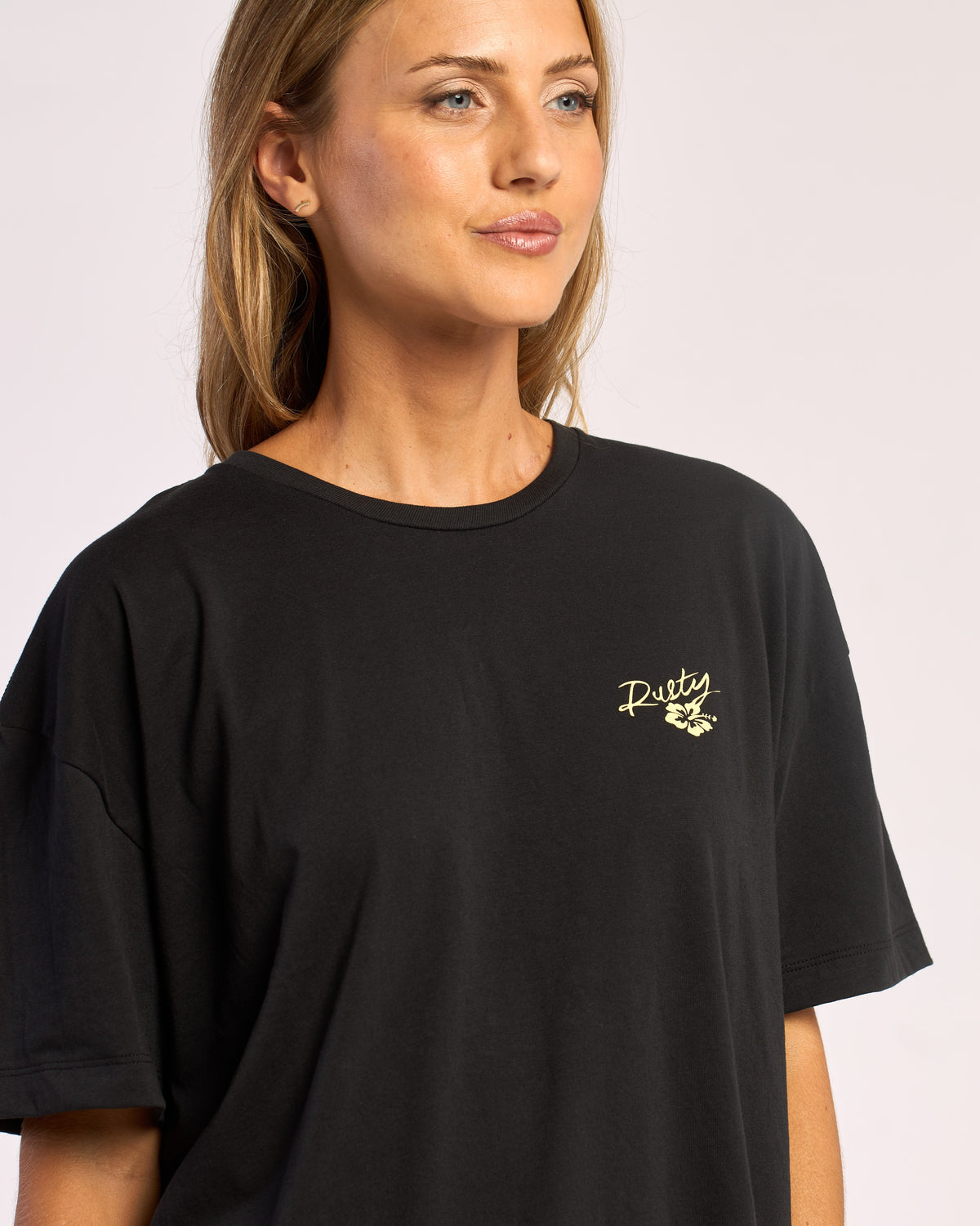 Remera Mc Rusty Jill Standard 4 Relaxed Fit Tee Ld Black