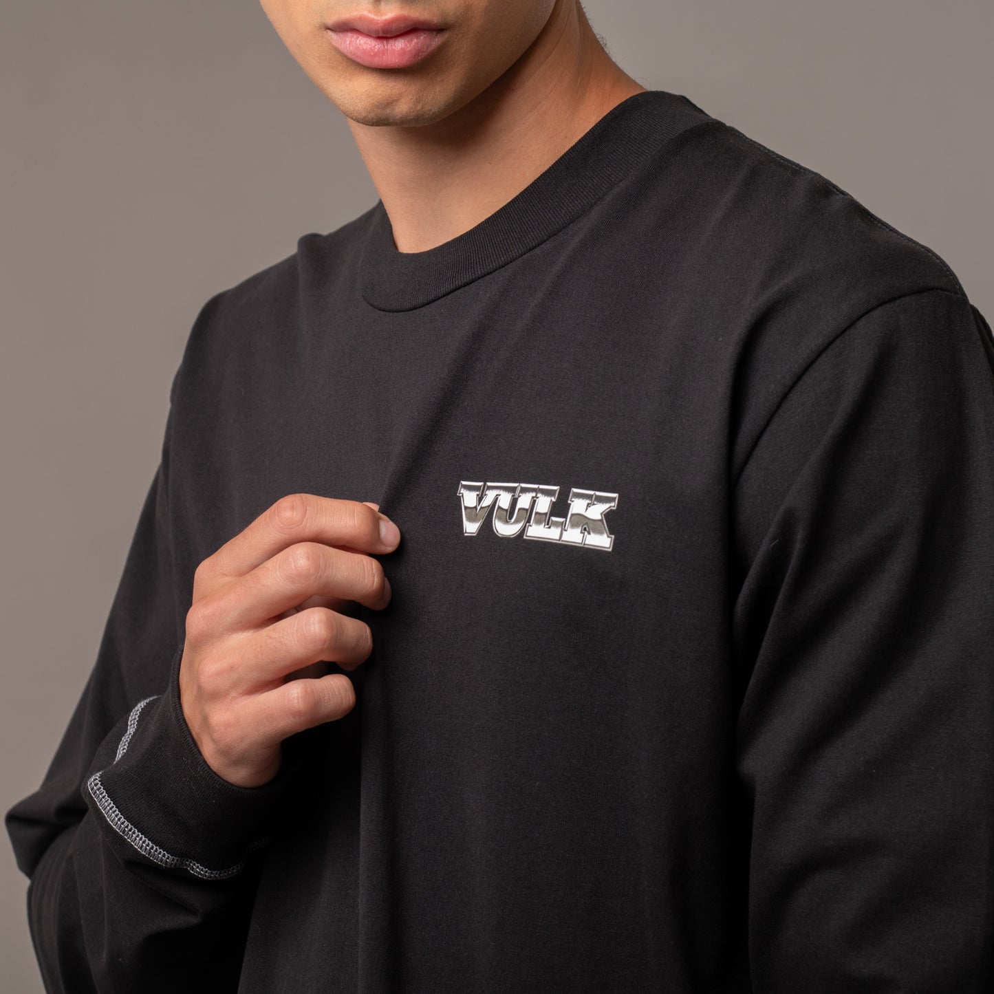 Remera Vulk Dramatic Black