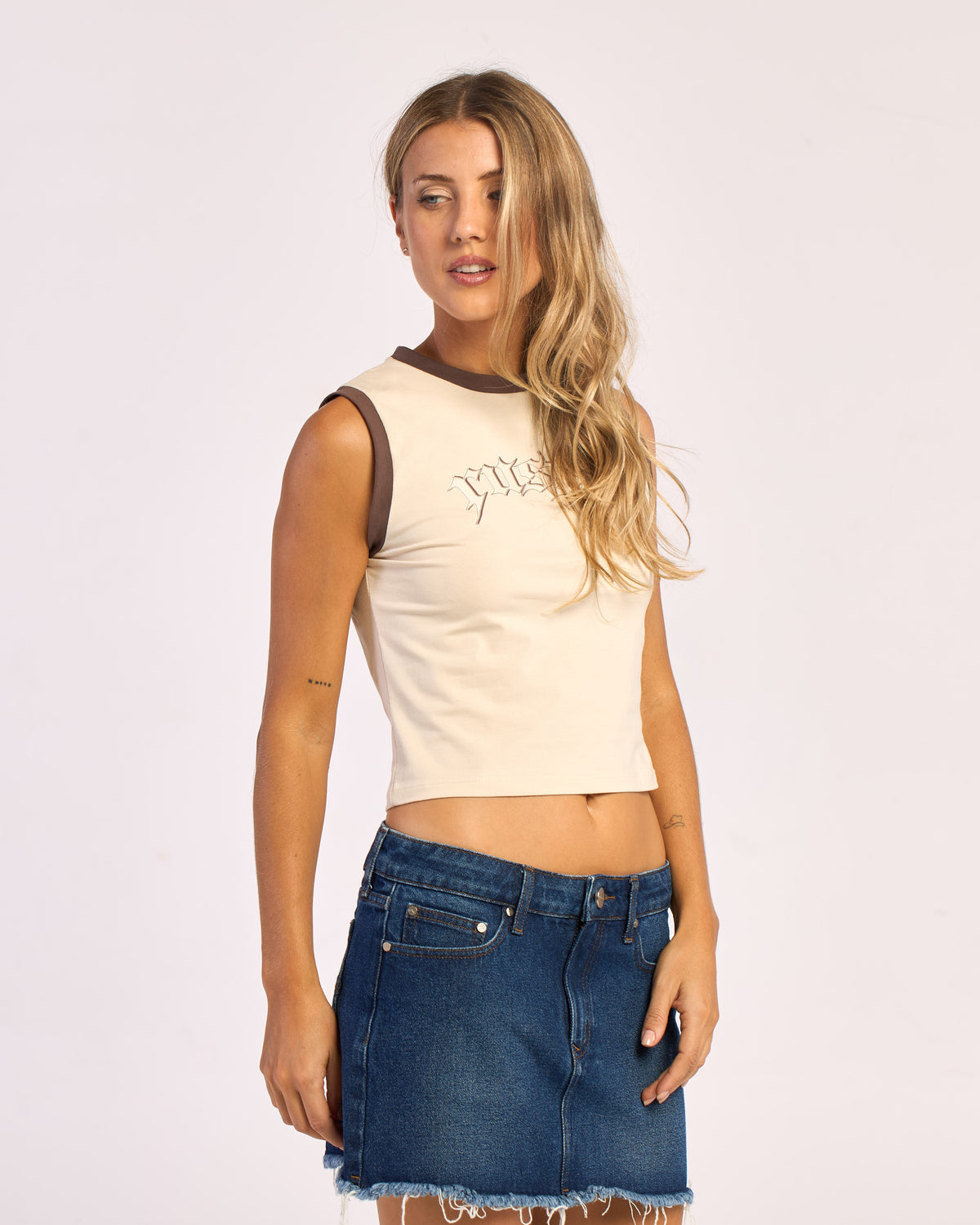 Musculosa Rusty Pacific Ringer Tank Ld Ecru