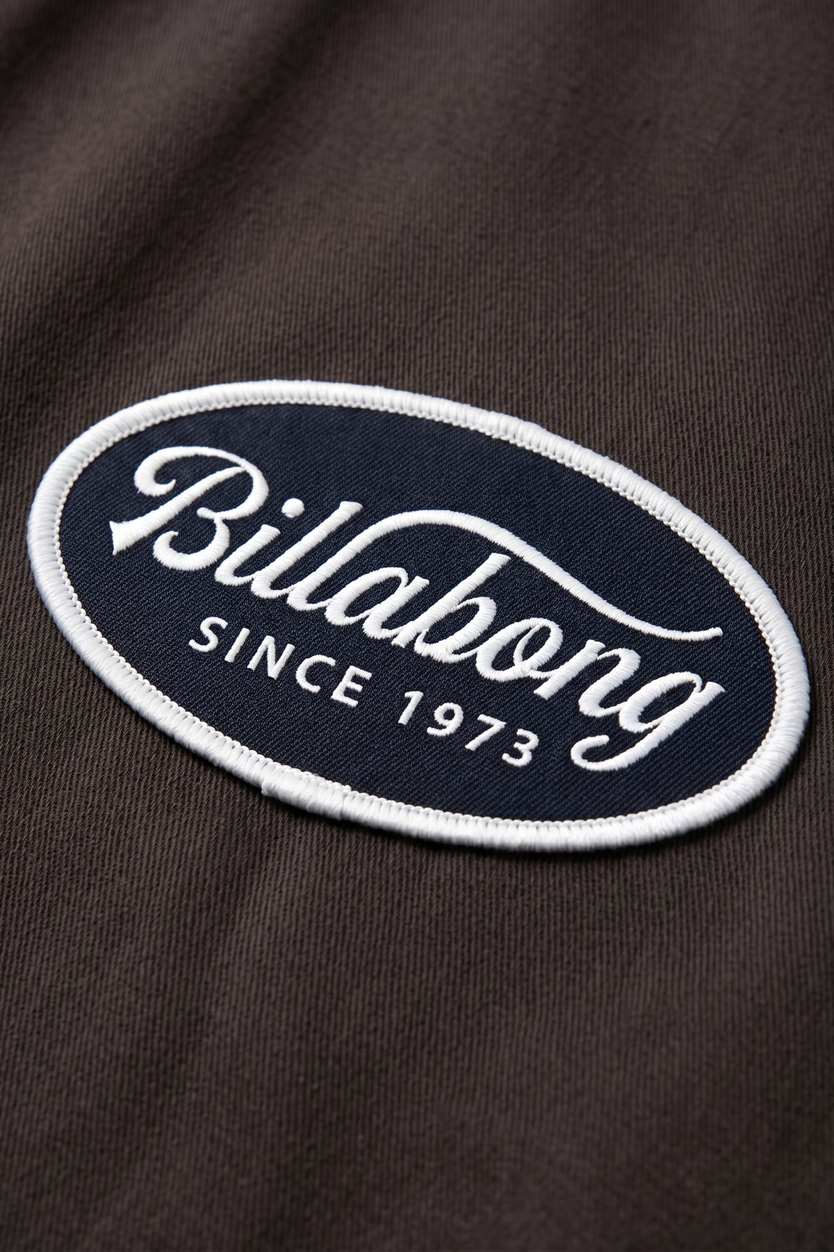 Remera Mc Billabong Patch Dimension Tee Marron