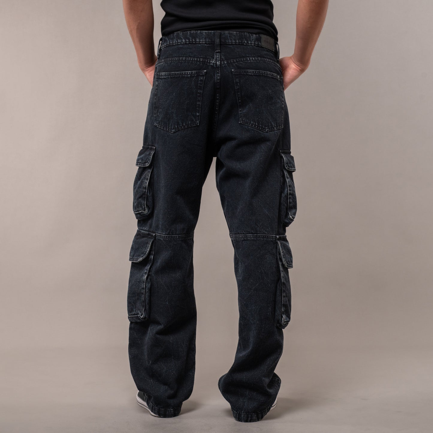 Jean Vulk Cargo Magnus Jean Black