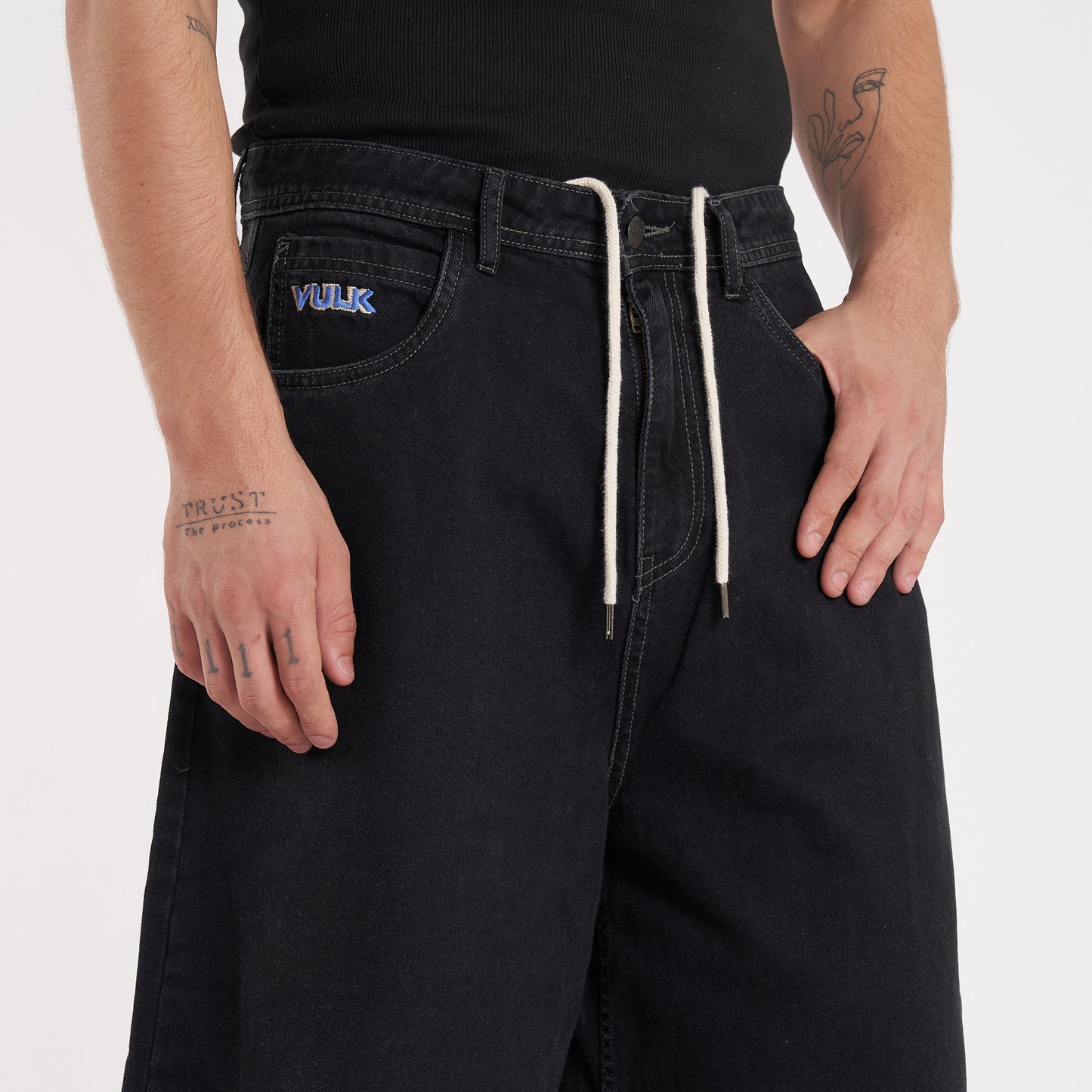 Bermuda Vulk Marcus Wide Long Ws Black