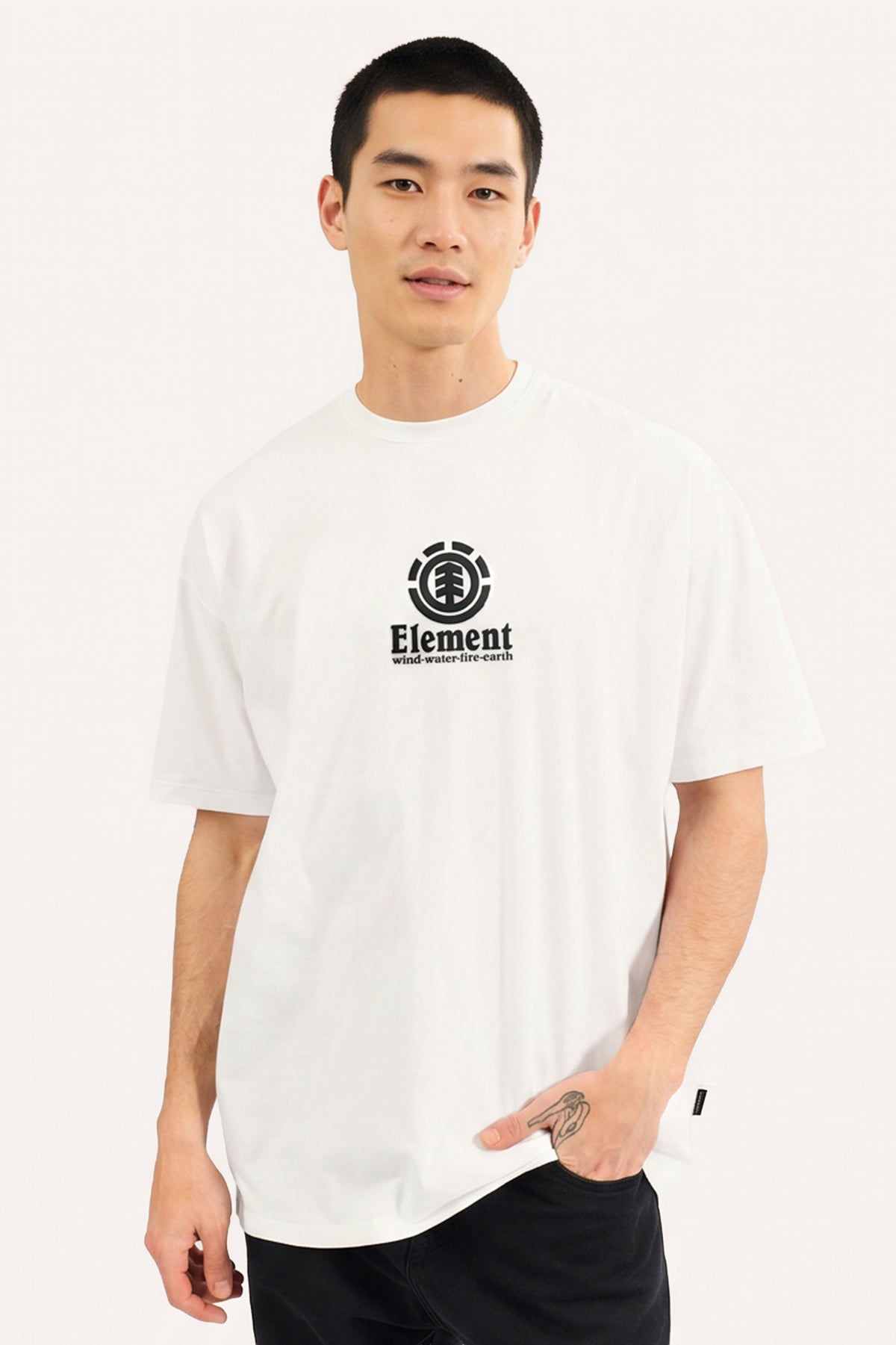 Remera Mc Element New Vertical Logo Over Tee Blanco