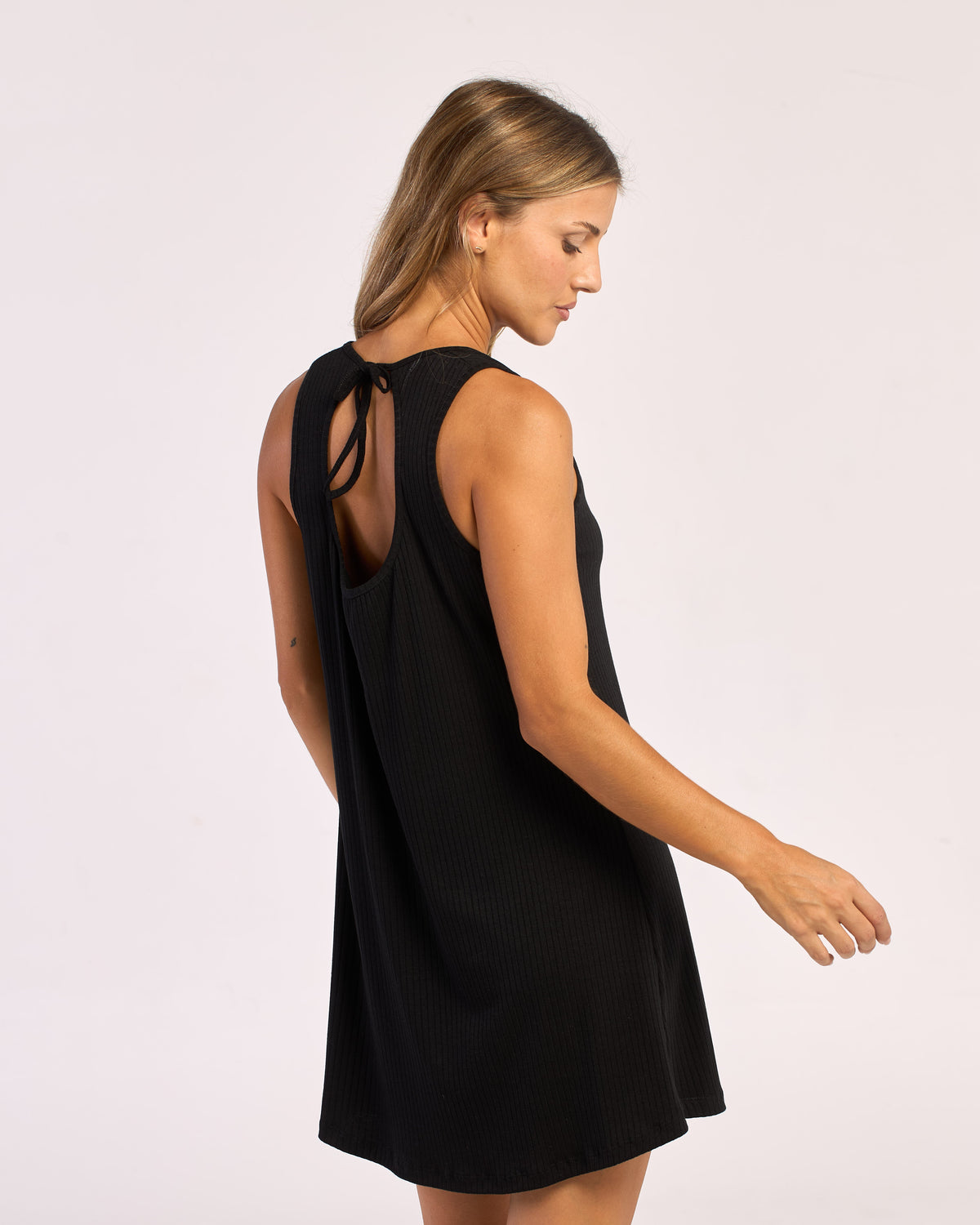 Vestido Rusty Shadow Back Tie Dress Ld Black
