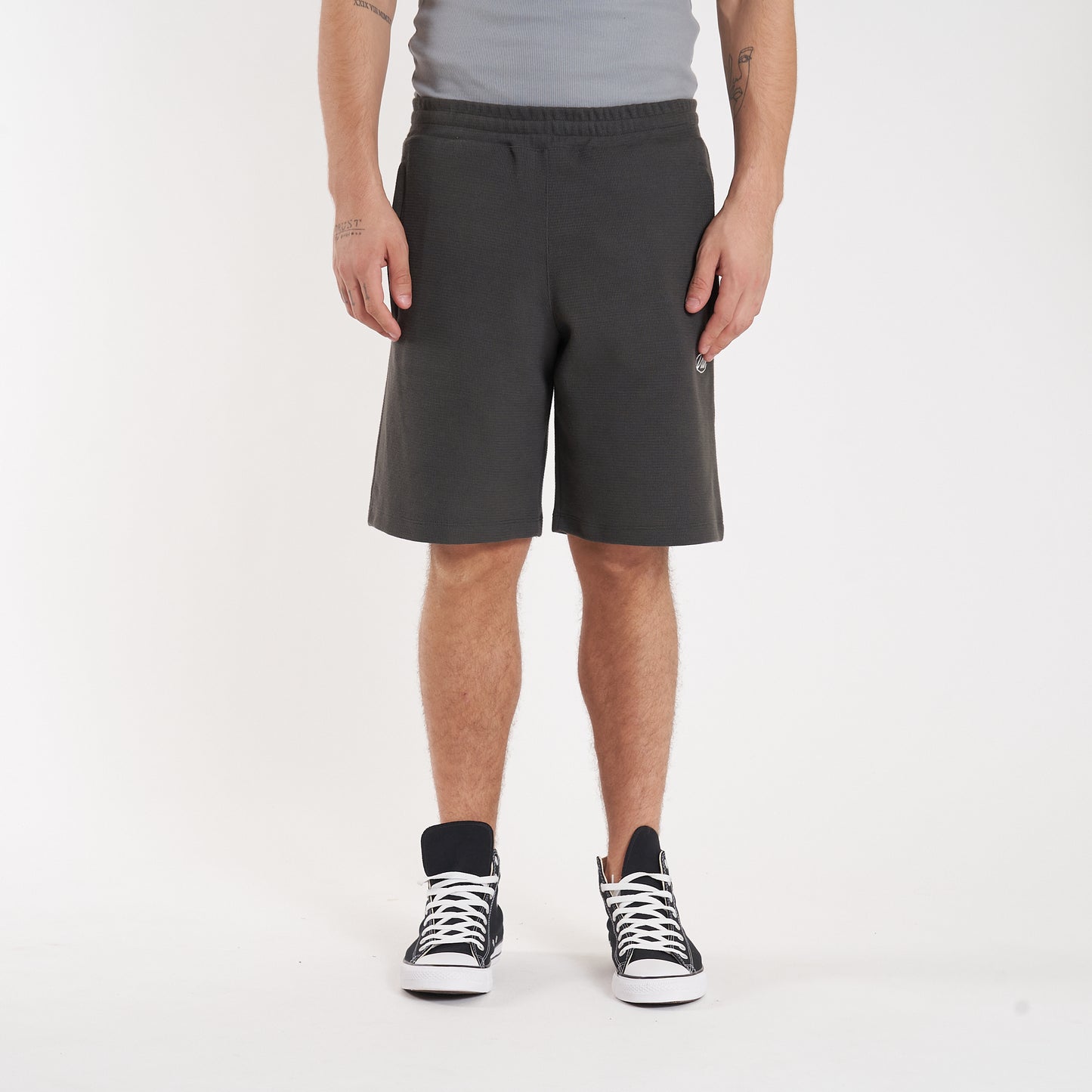 Bermuda Vulk Rug Short Dark Grey