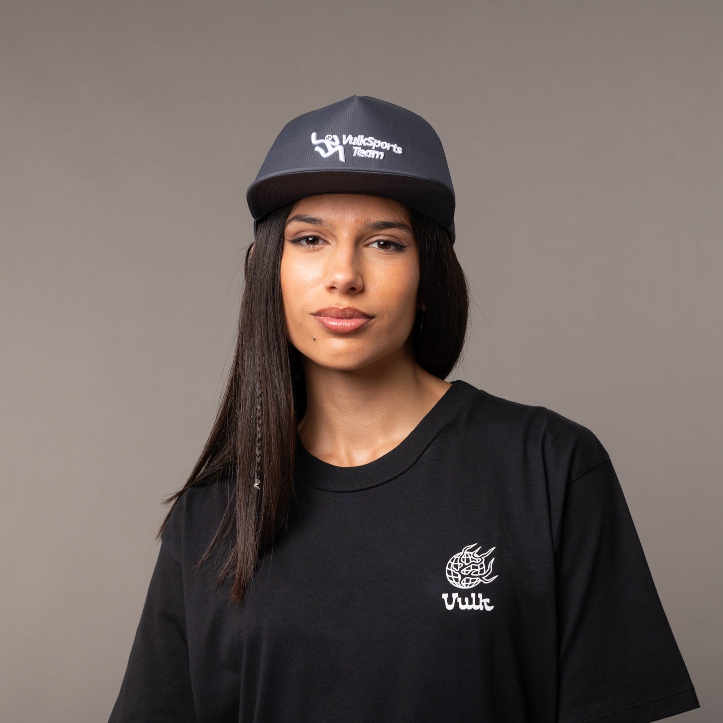 Gorra Vulk Sports Flat Trucker Dark Grey