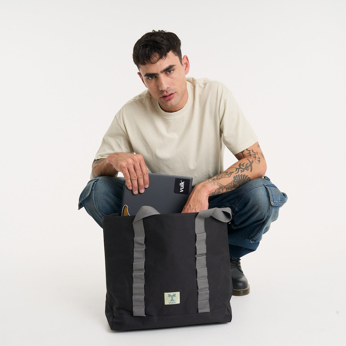 Bolso Vulk Dorian Bag Dark Grey