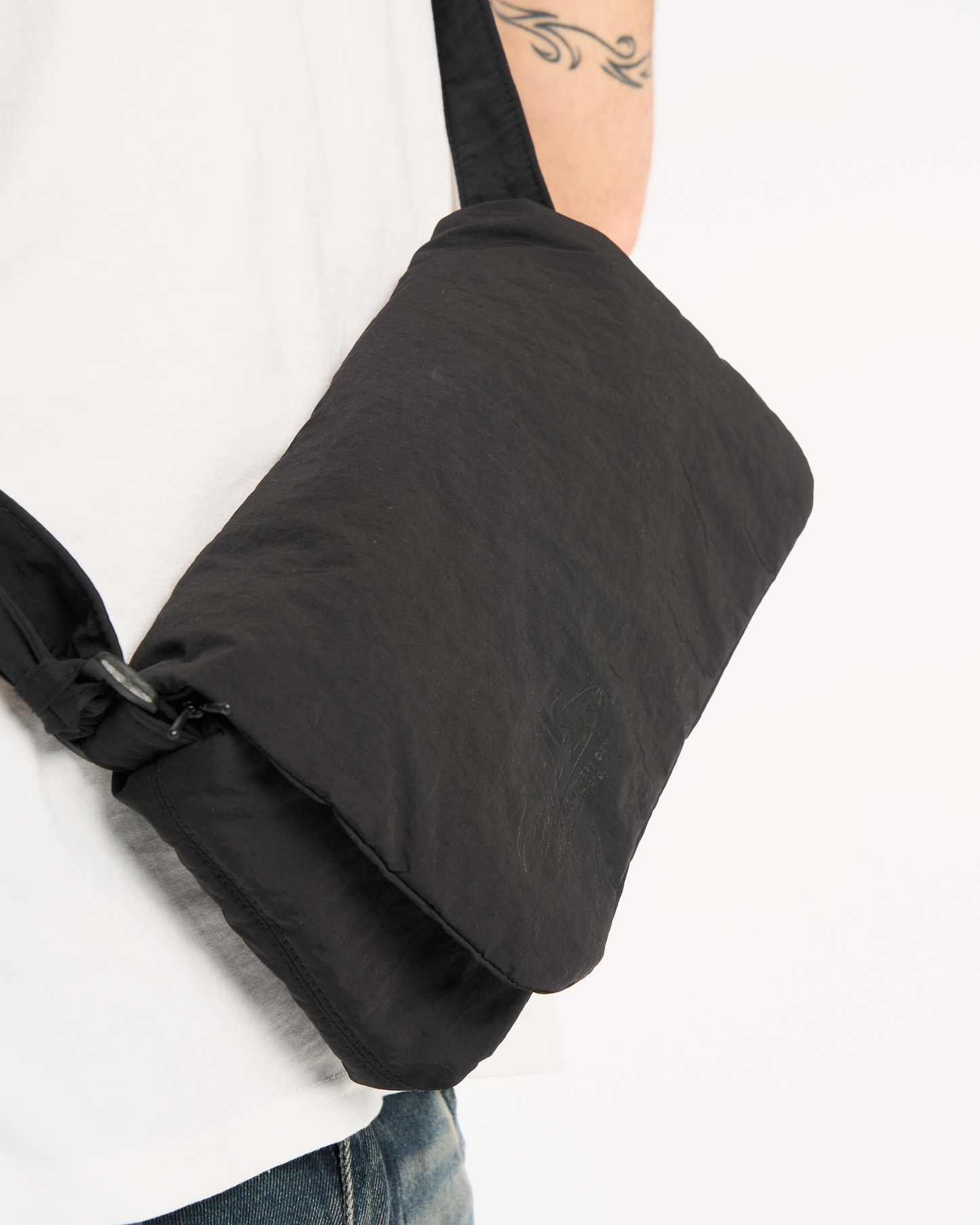 Bolso Vulk Kendrick Bag Black