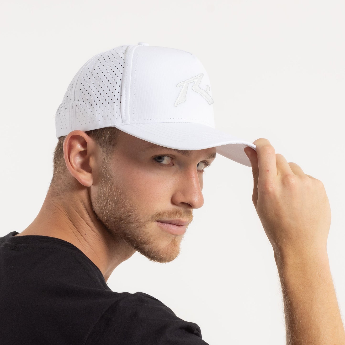 Gorra Rusty Anchor Trucker Blanca