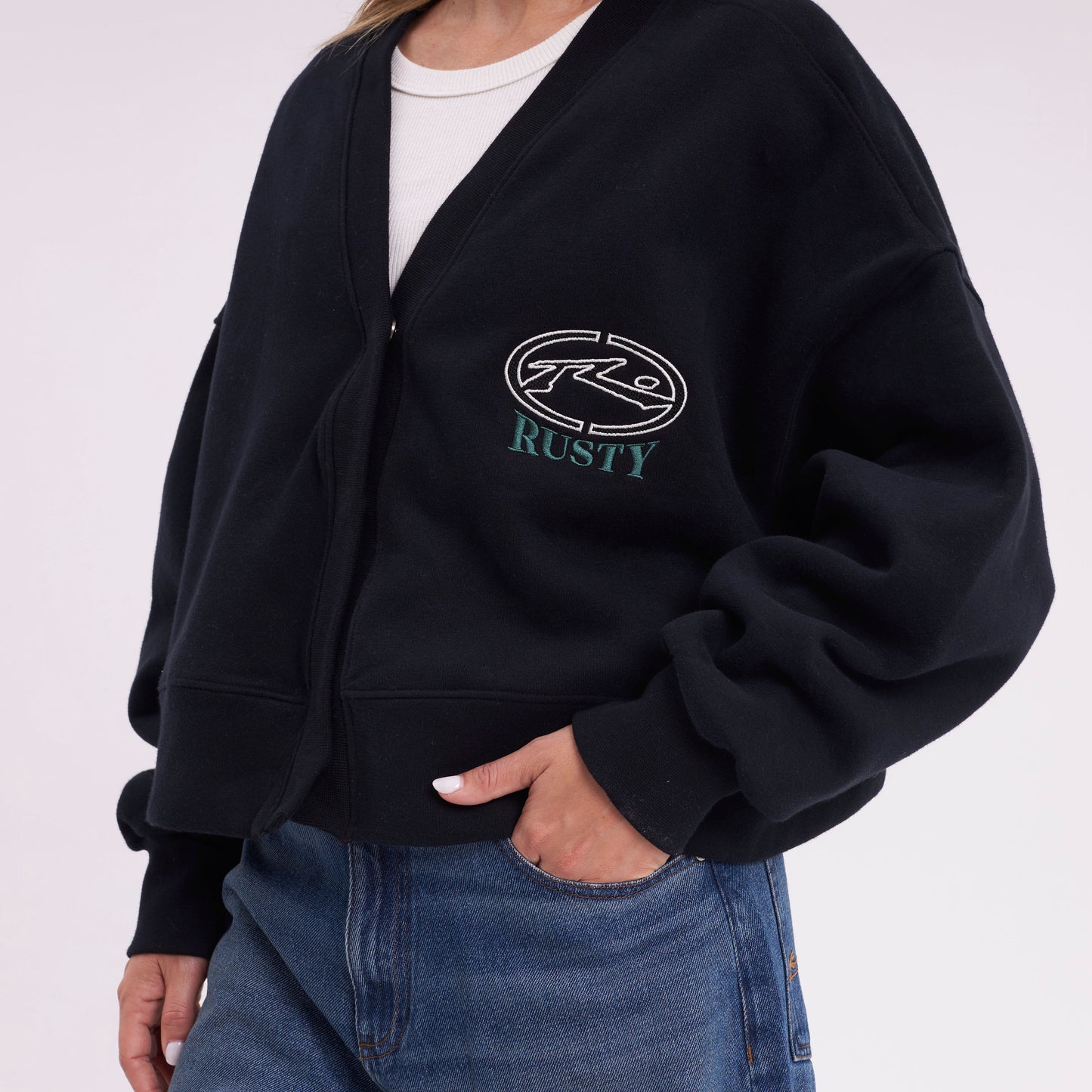 Campera Canguro Rusty Atomic Fleece Cardigan Ld Black