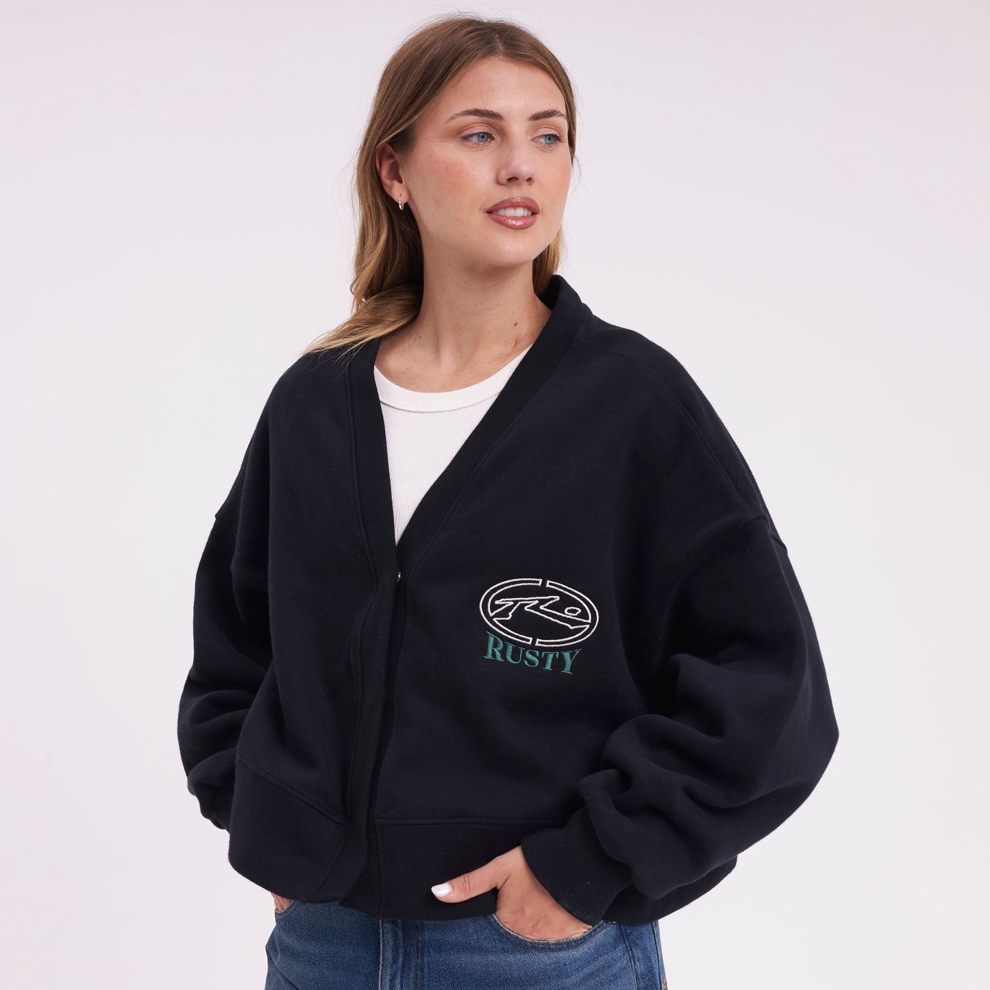 Campera Canguro Rusty Atomic Fleece Cardigan Ld Black