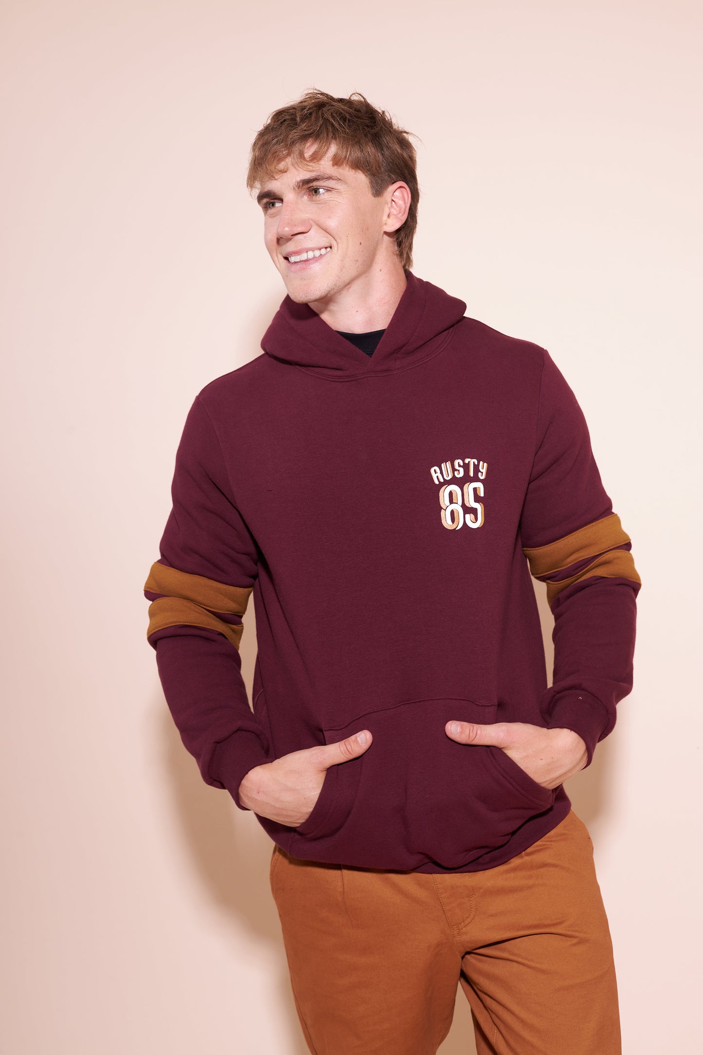 Canguro Rusty Honors Hood Burgundy