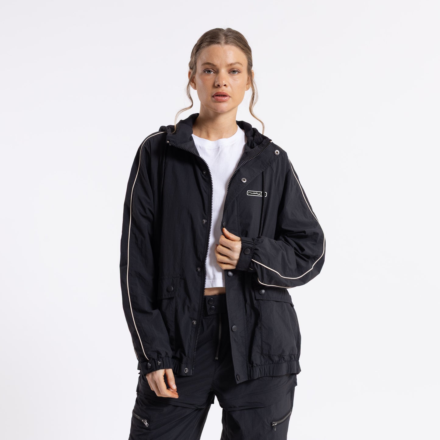 Campera Liviana Rusty Cruel Summer Windbreaker Jacket Ld Black