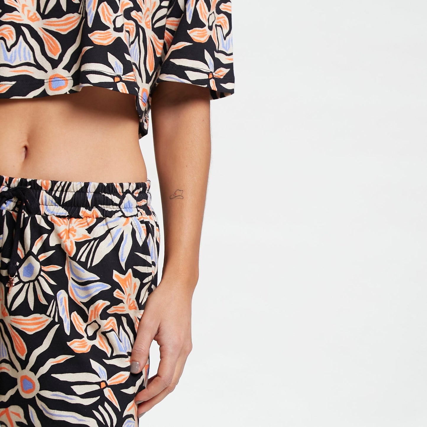 Short Sport Rusty Cutout Short Ld Black