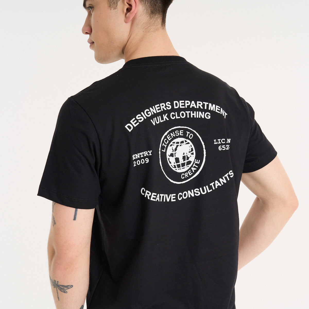 Remera Mc Vulk Entry Tee Black