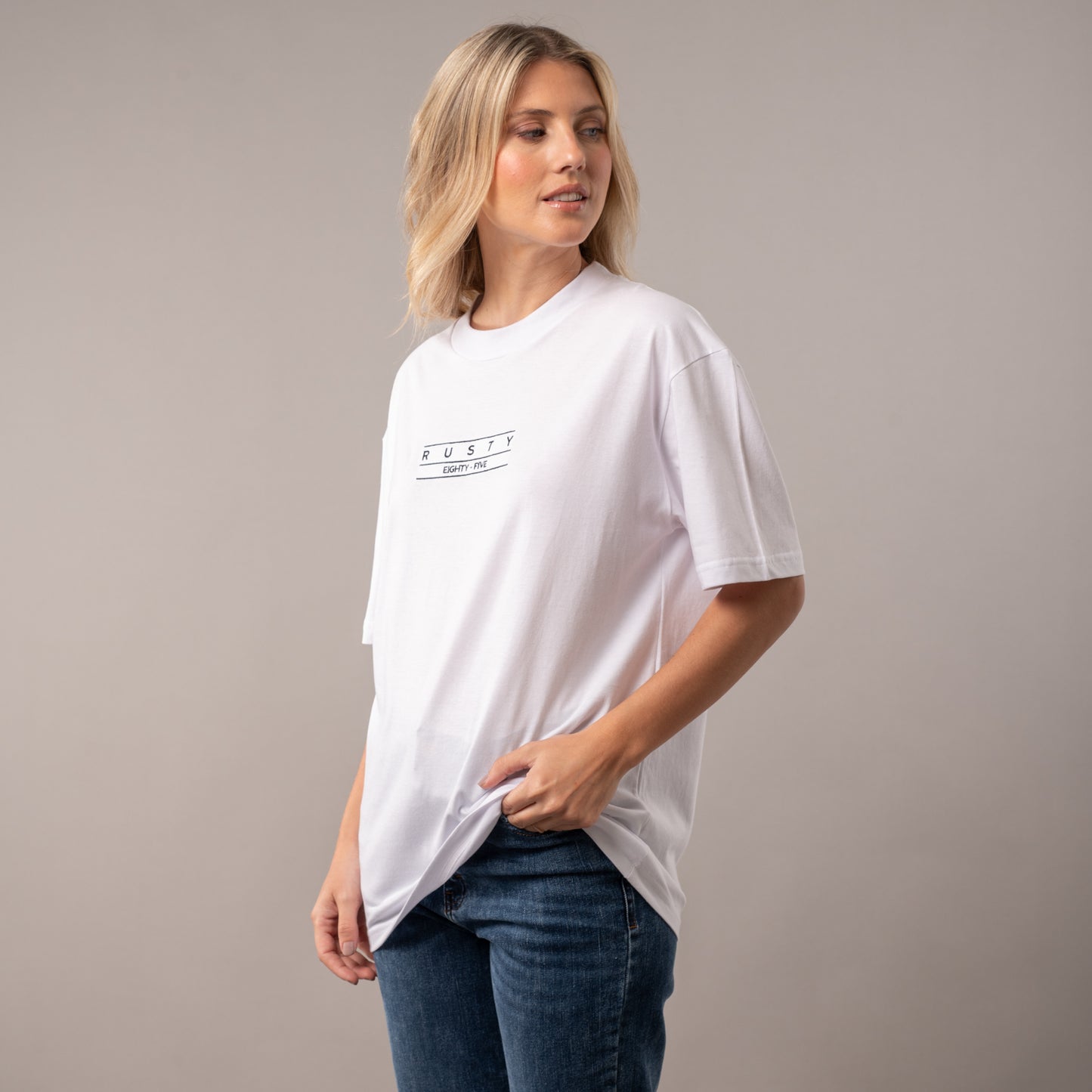 Remera Rusty Essentials Oversize White