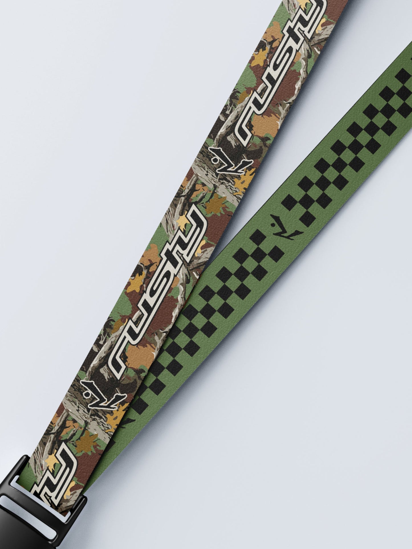 Llavero Rusty Flip Rambo Llavero De Tira Camo