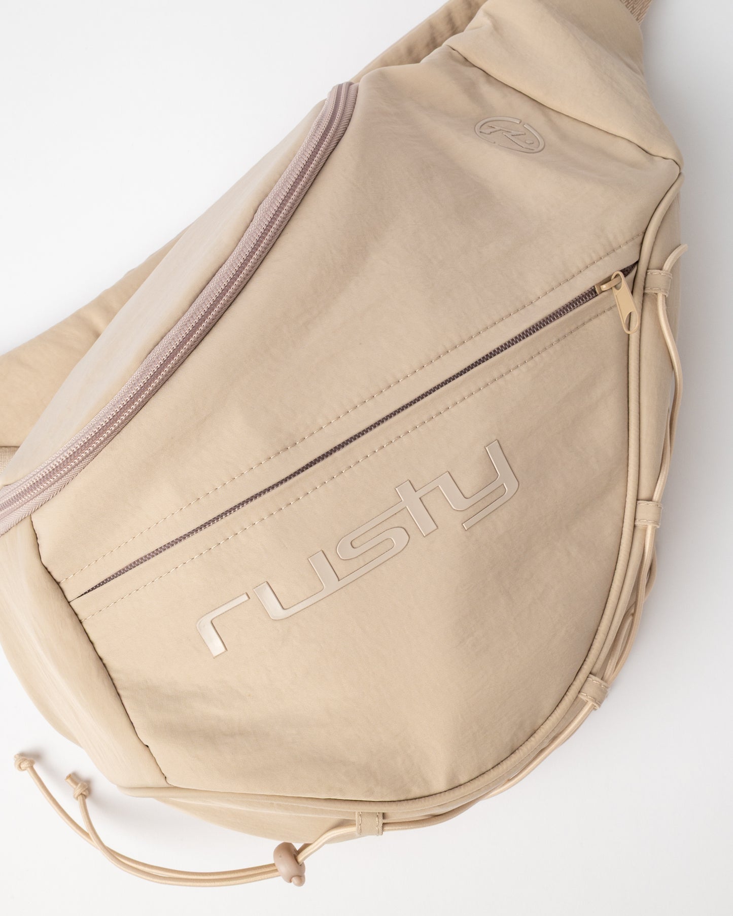 Mochila Rusty Free Run Nylon Sling Backpack Oatmeal