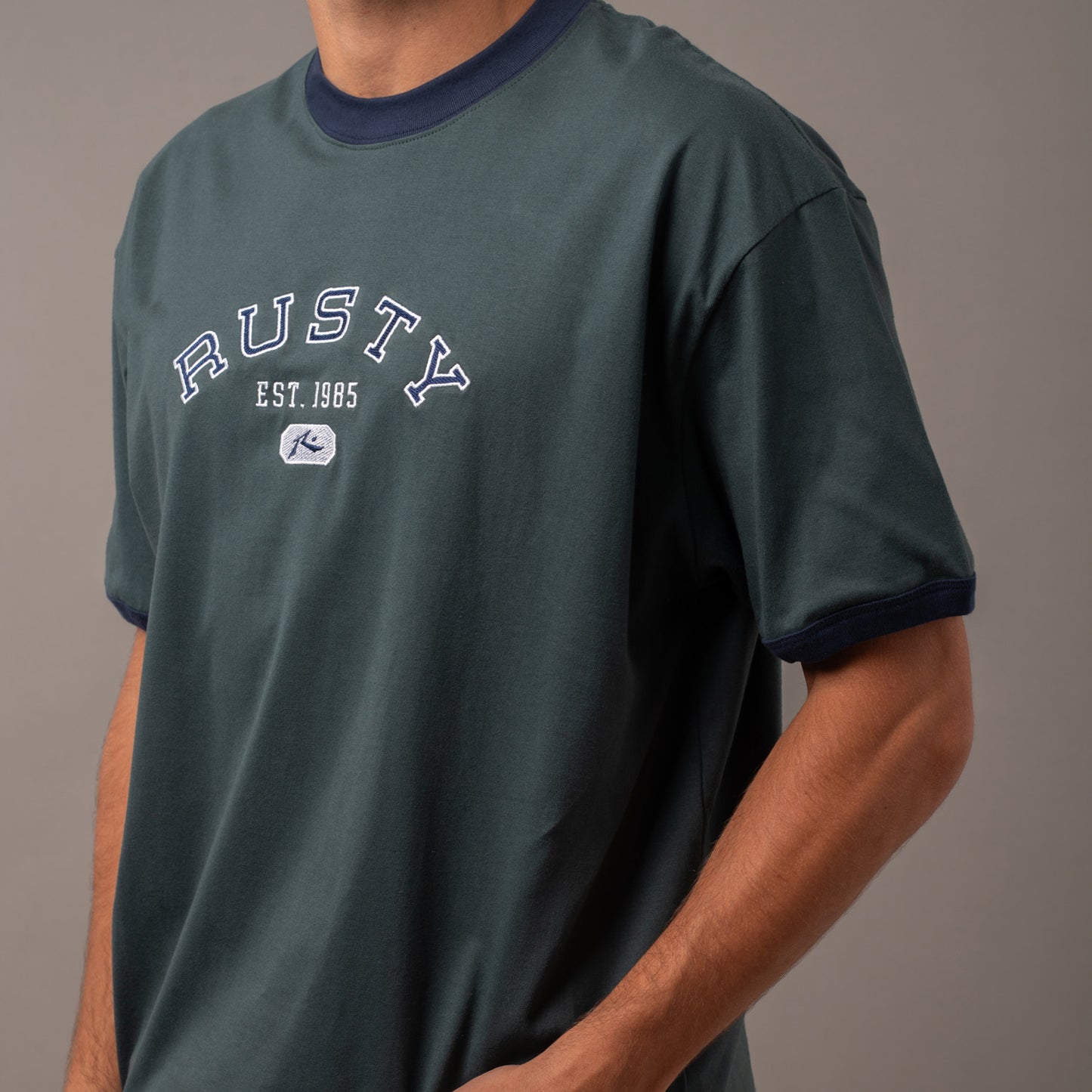 Remera Rusty Harvard  Green Gables