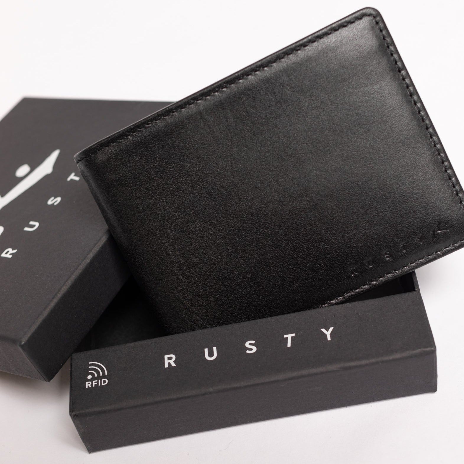 Billetera Rusty High River 2 Leather Negra