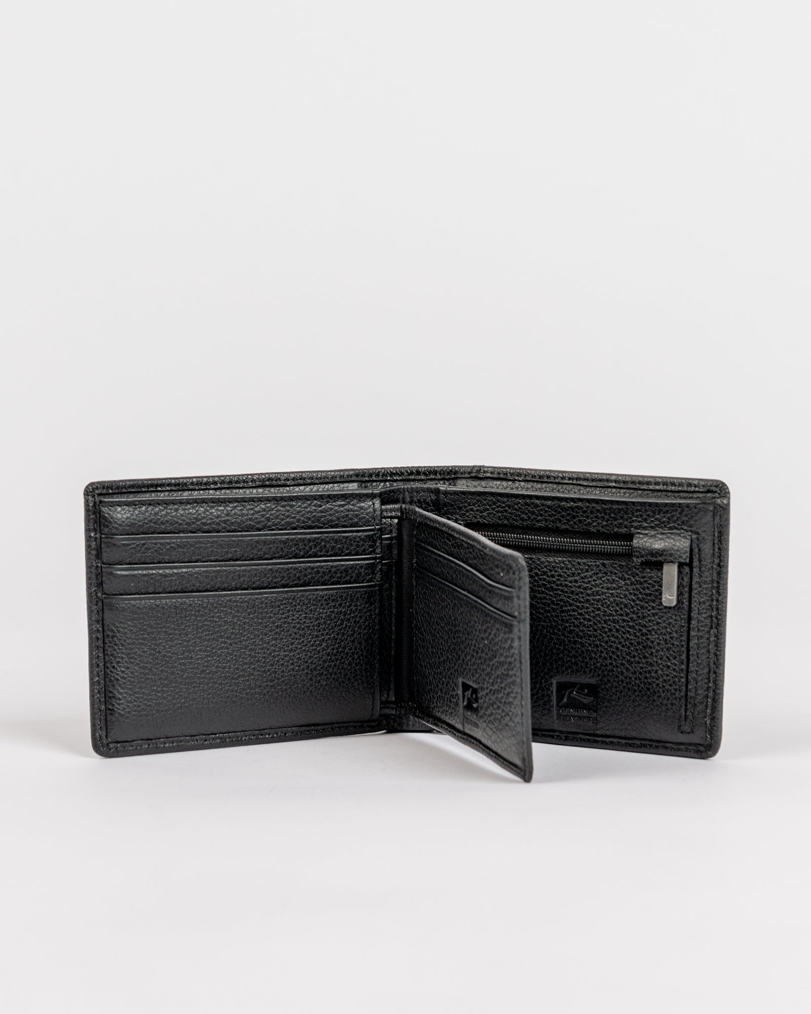 Billetera Rusty High River 2 Leather Negra