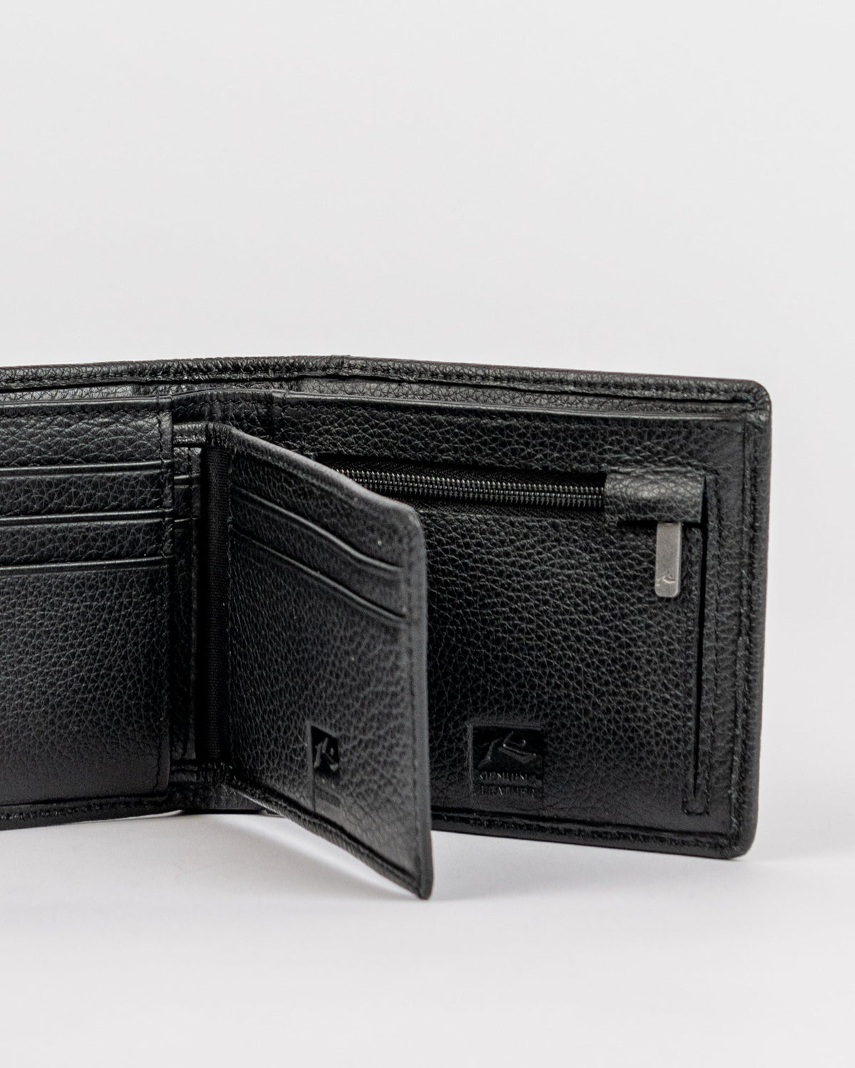 Billetera Rusty High River 2 Leather Negra